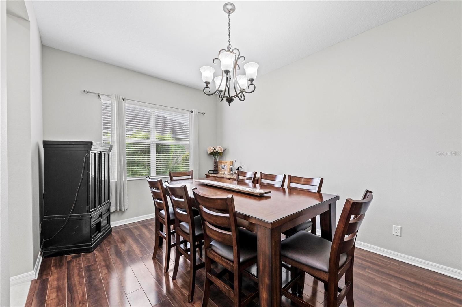 Image 23 of 81 For 4654 Claremont Park Drive