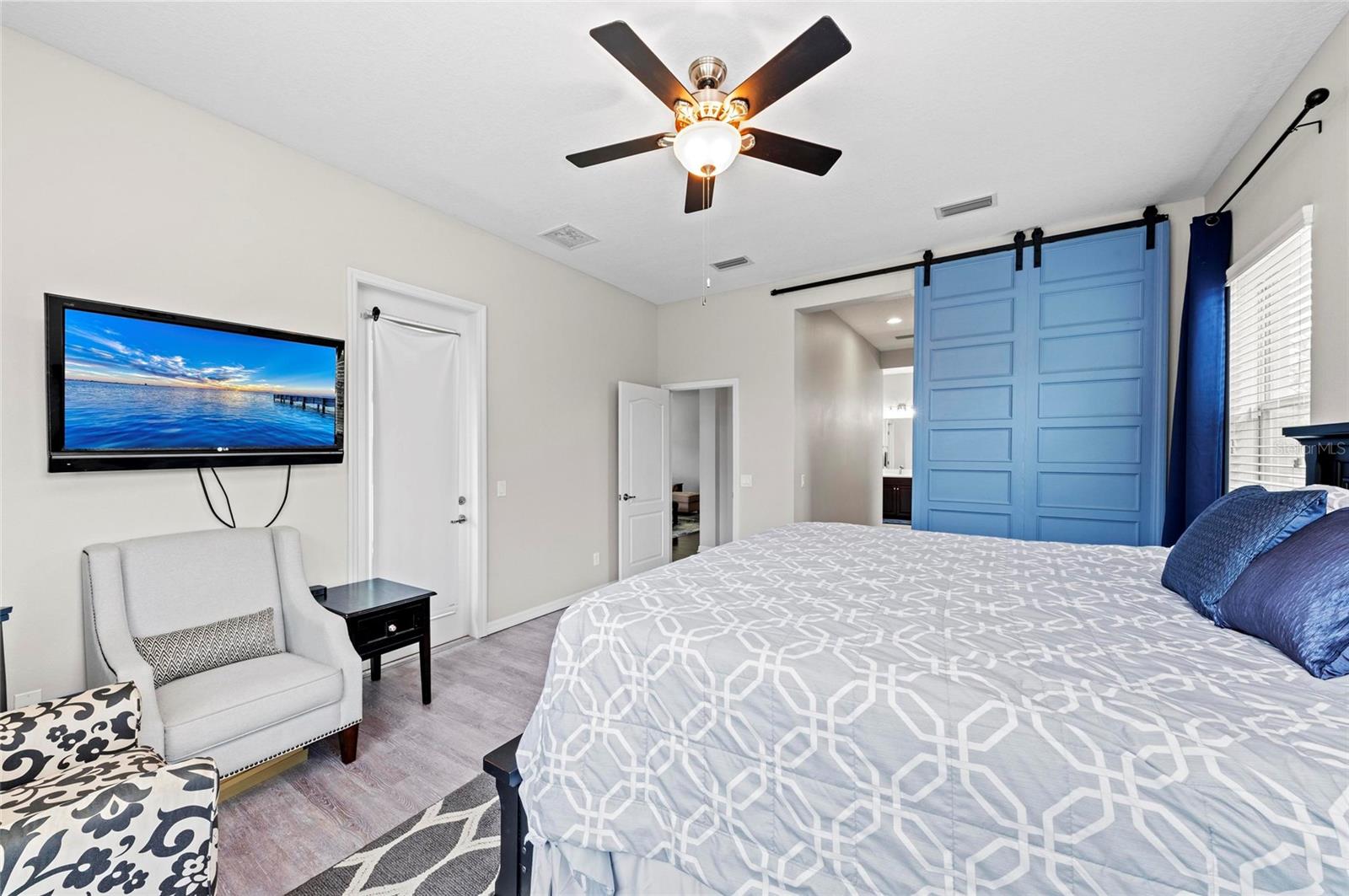 Image 34 of 81 For 4654 Claremont Park Drive