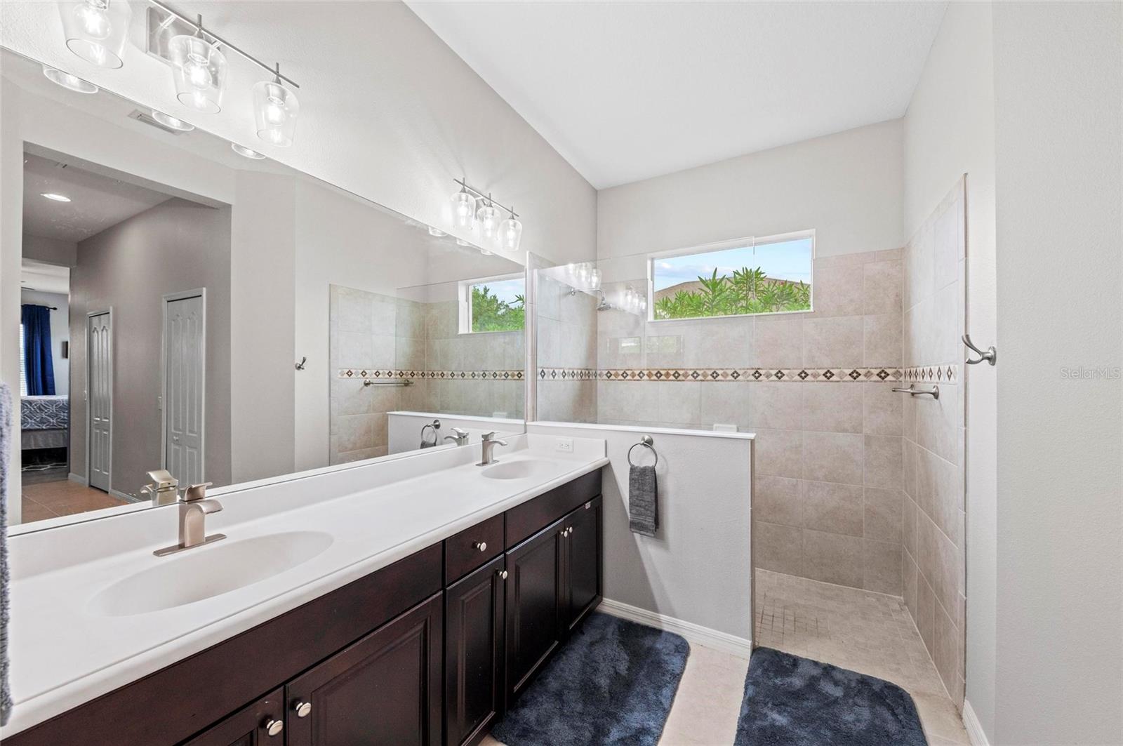 Image 37 of 81 For 4654 Claremont Park Drive