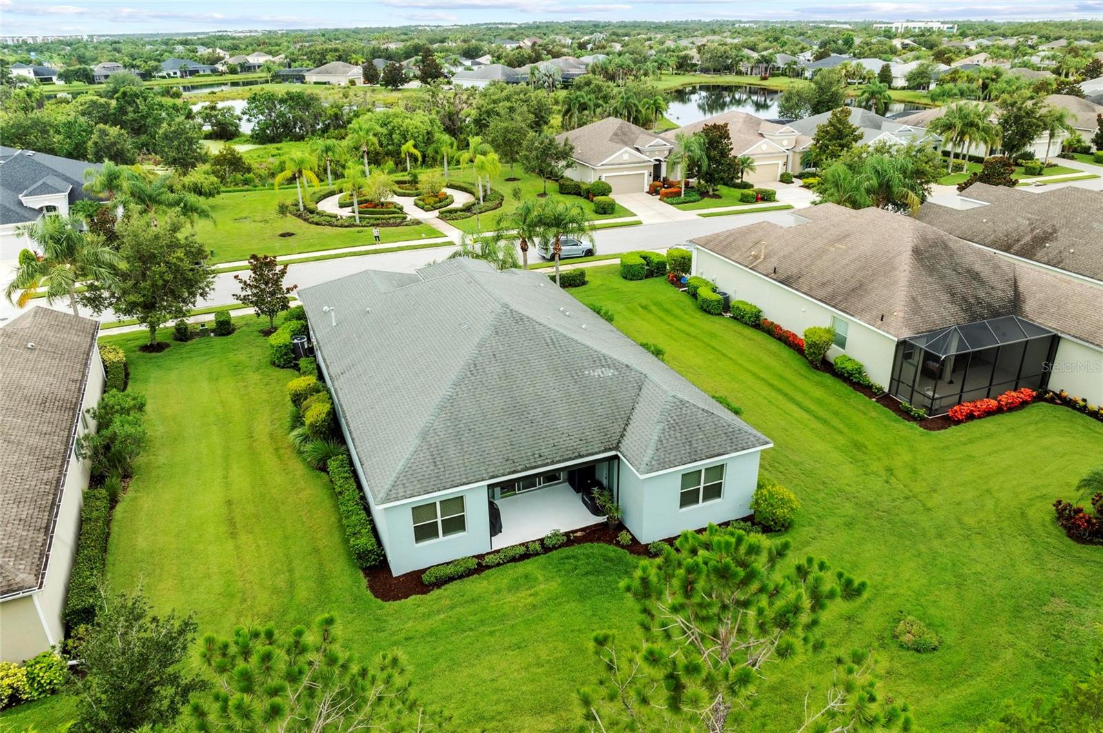 Image 5 of 81 For 4654 Claremont Park Drive