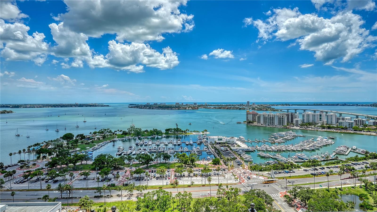 Image 27 of 44 For 33 Palm Avenue 1702