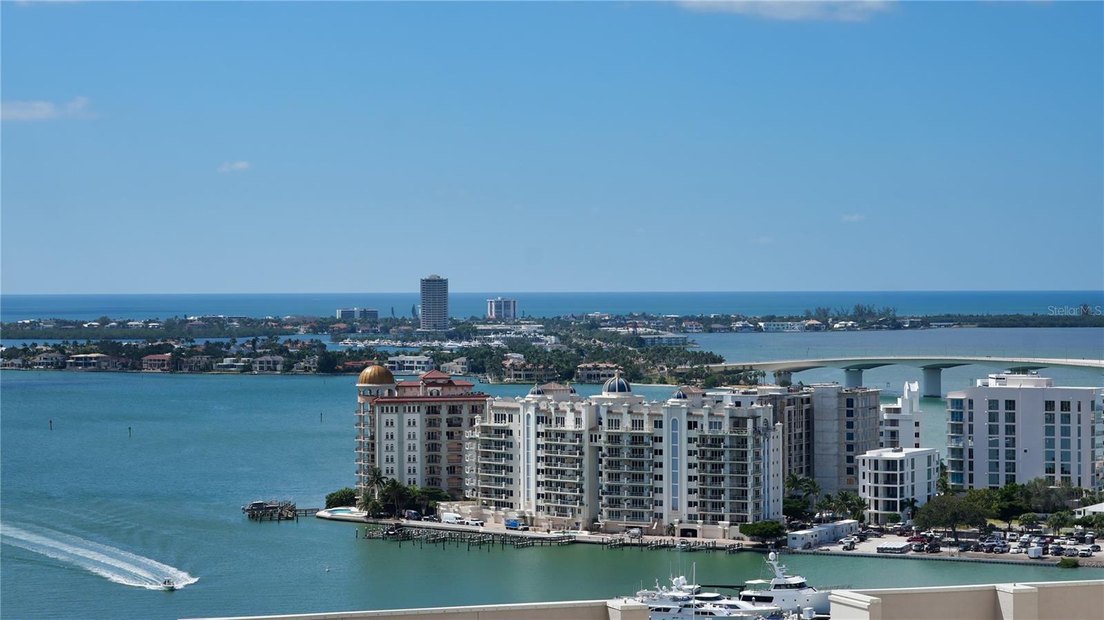 Image 9 of 44 For 33 Palm Avenue 1702