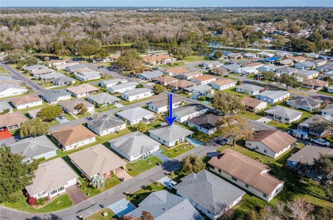 Image 41 of 59 For 1690 Colonnades Circle N