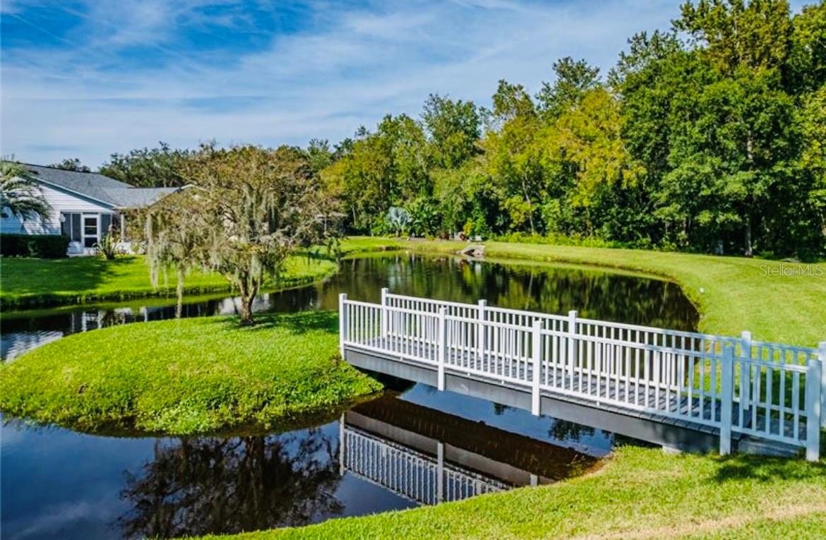 Image 49 of 59 For 1690 Colonnades Circle N