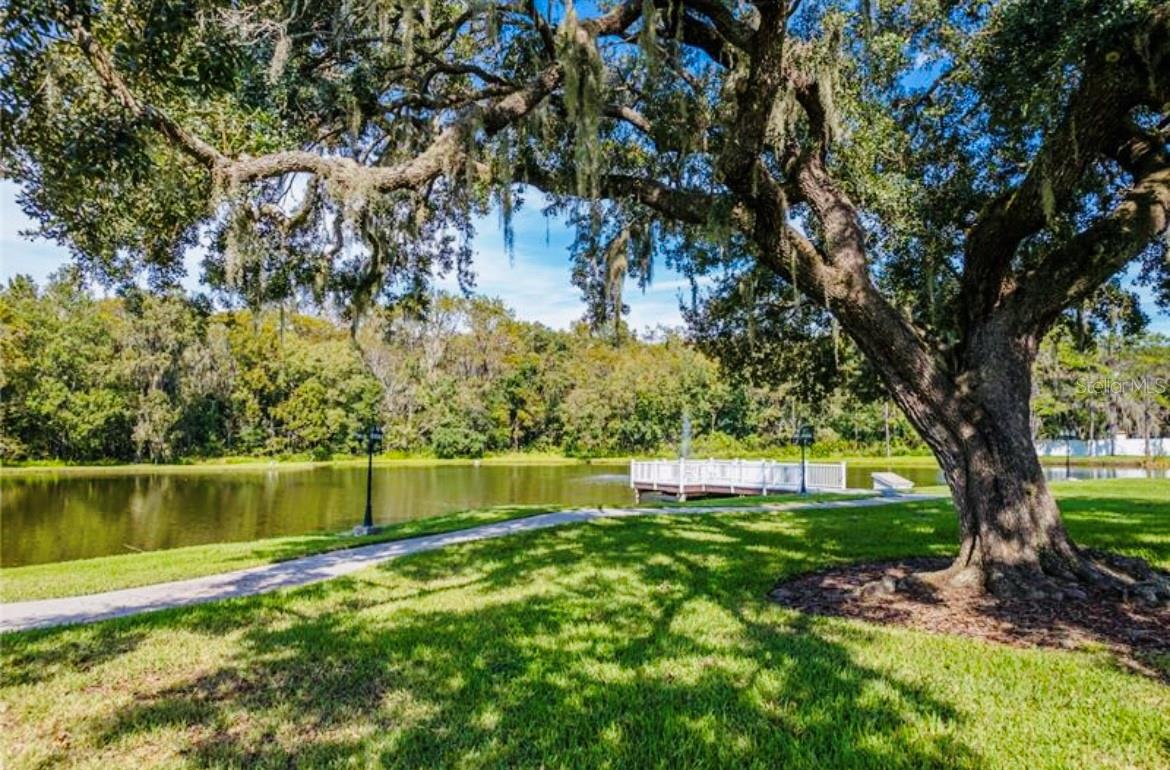 Image 50 of 59 For 1690 Colonnades Circle N