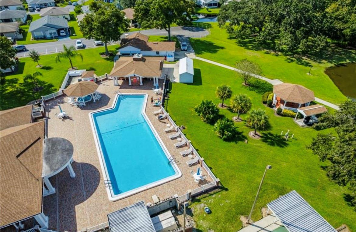 Image 55 of 59 For 1690 Colonnades Circle N