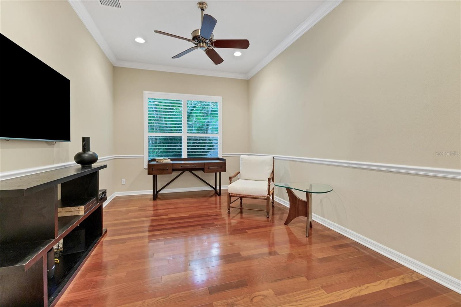 Image 16 of 59 For 12046 Thornhill Court