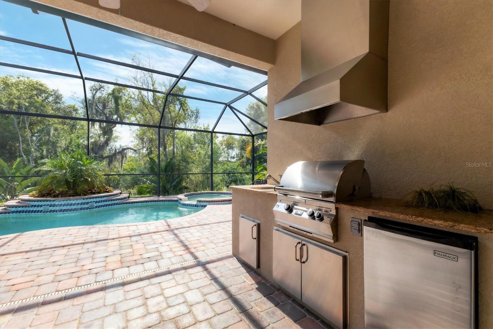 Image 25 of 59 For 12046 Thornhill Court