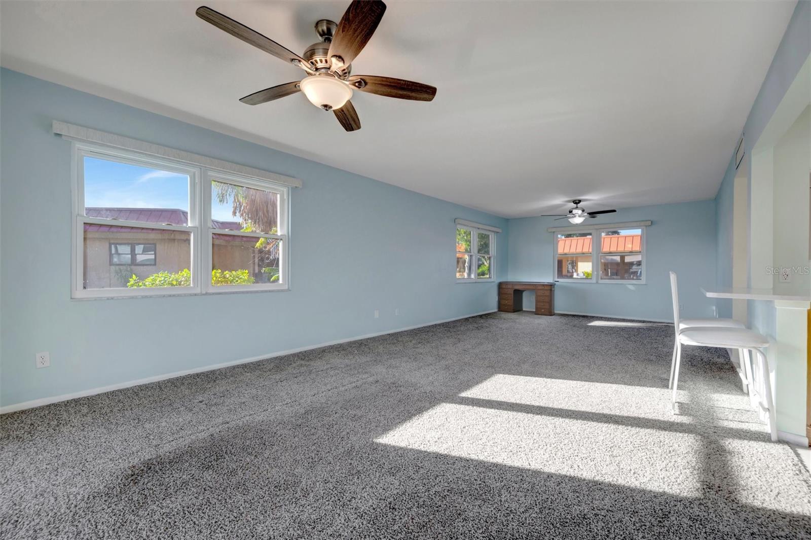 Image 17 of 51 For 9611 Valencia Cove