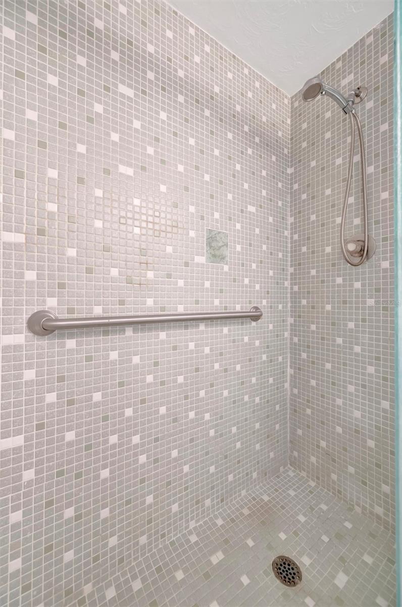 Image 30 of 51 For 9611 Valencia Cove