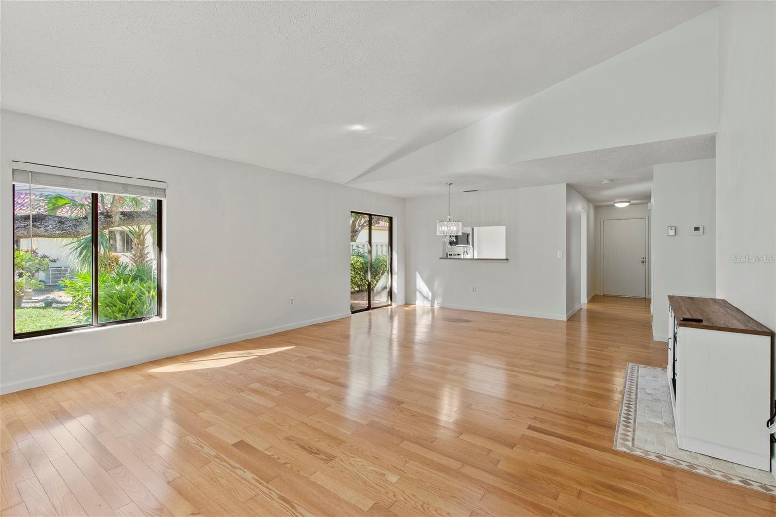 Image 12 of 32 For 3703 Quail Hollow Place