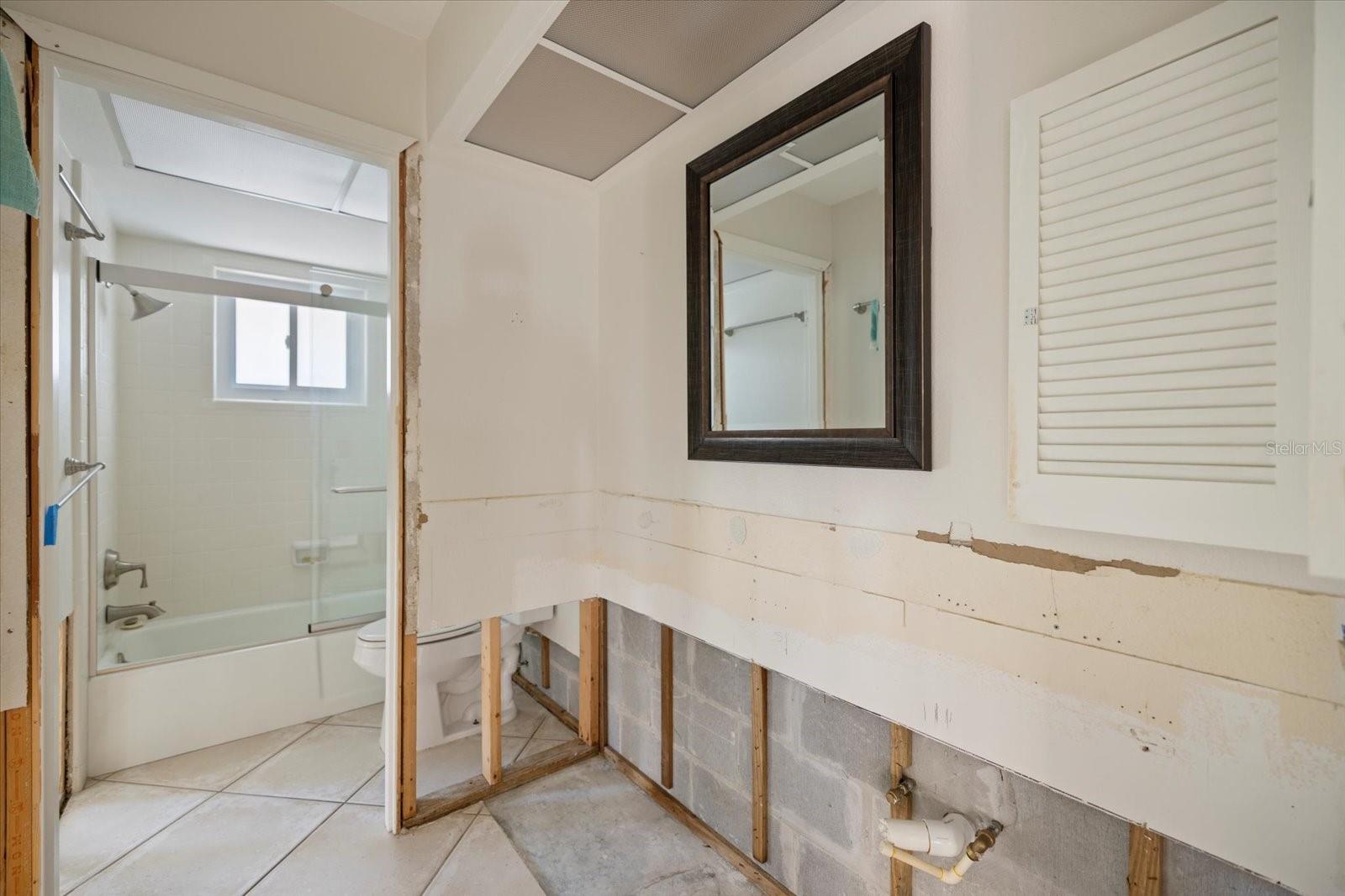 Image 8 of 13 For 106 Villa Drive 106