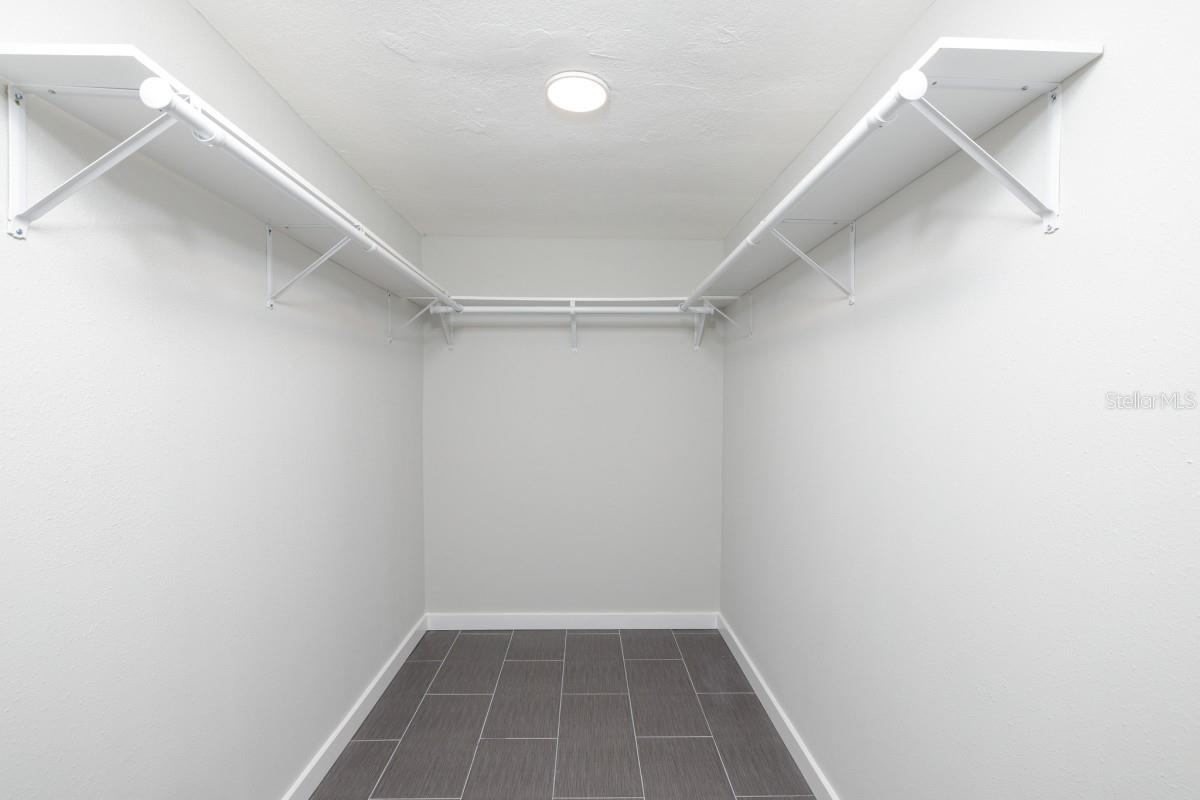 Image 28 of 29 For 3936 Neptune Drive Se