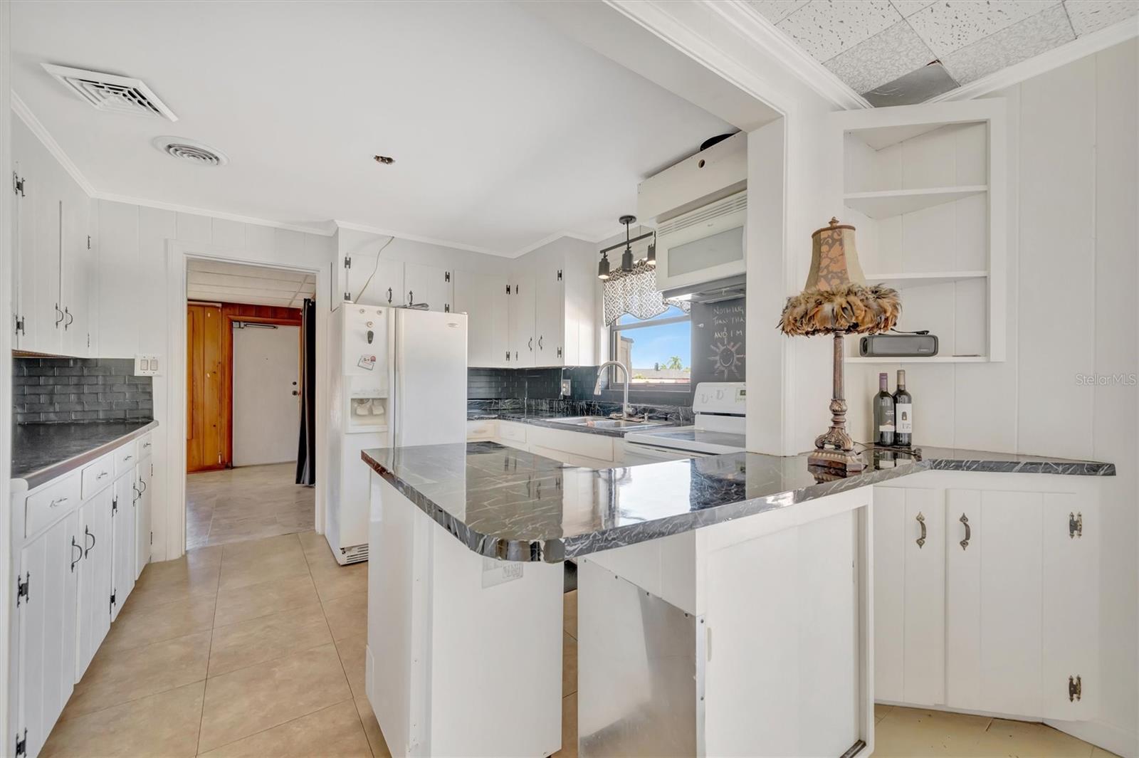 Image 15 of 34 For 5916 3rd Avenue Nw