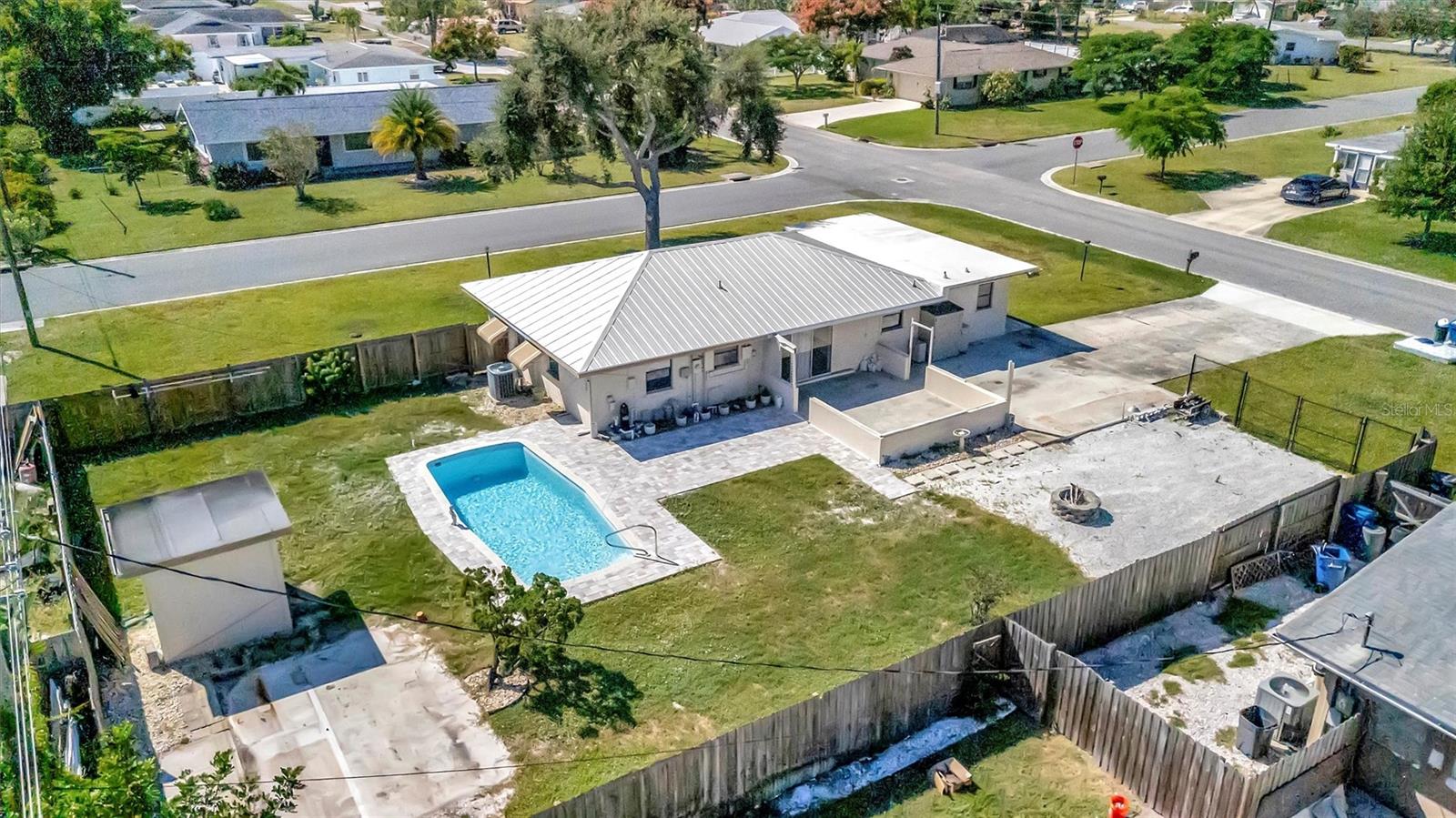 Image 2 of 34 For 5916 3rd Avenue Nw