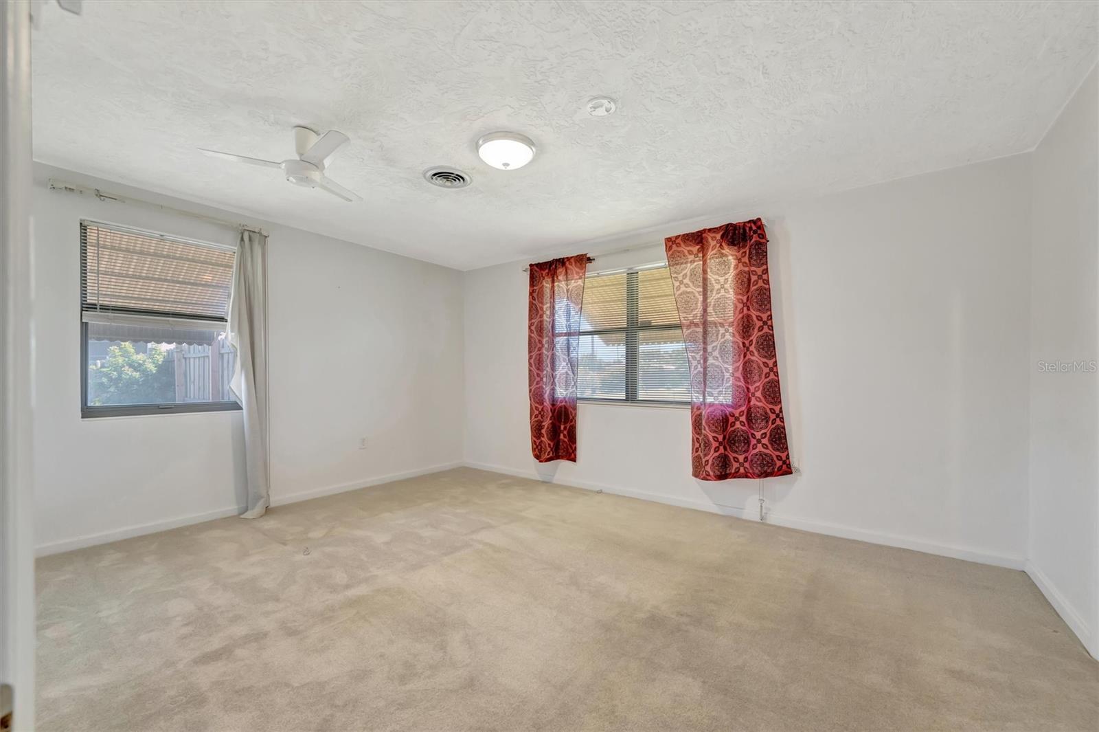 Image 30 of 34 For 5916 3rd Avenue Nw