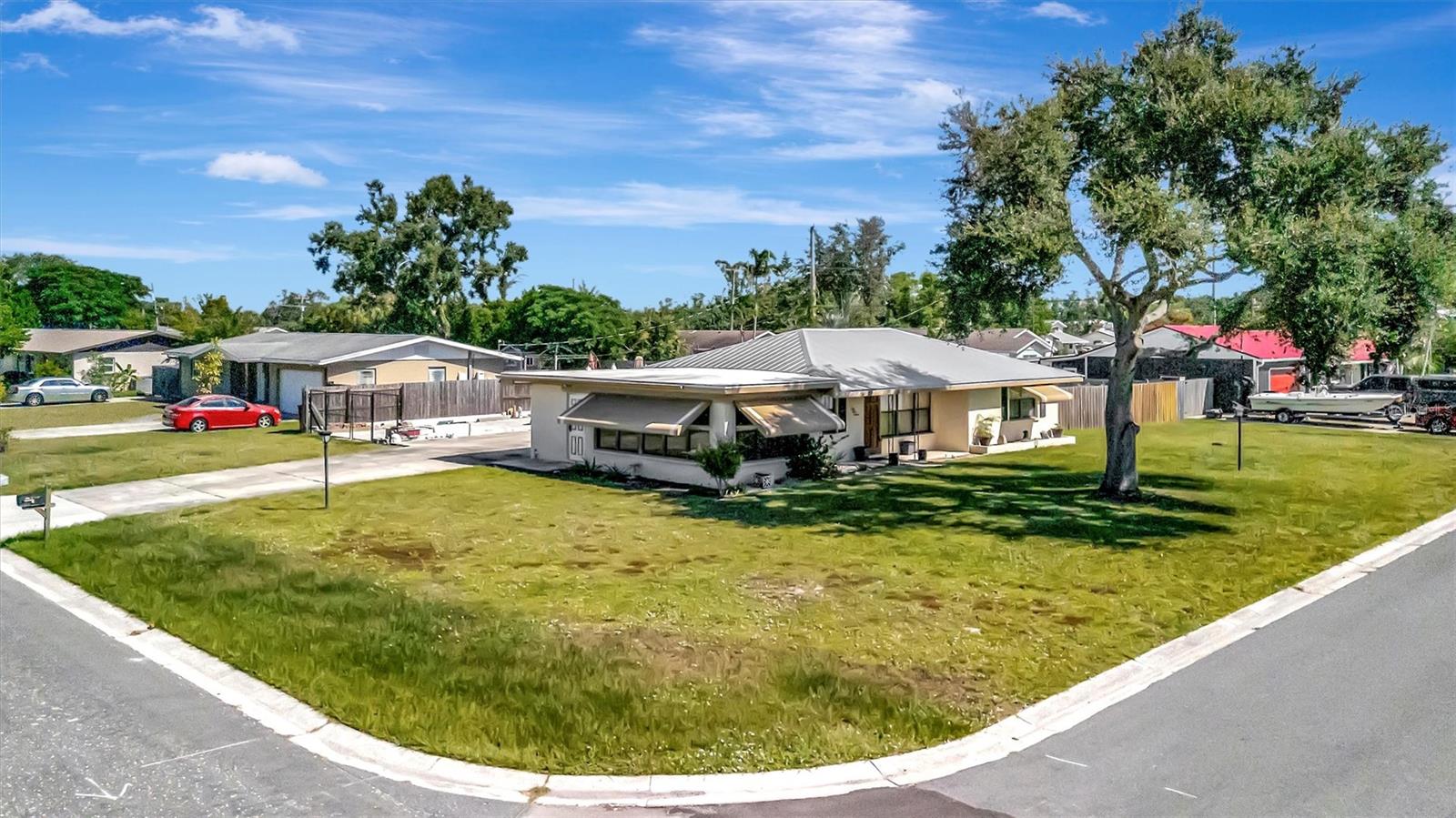 Image 5 of 34 For 5916 3rd Avenue Nw