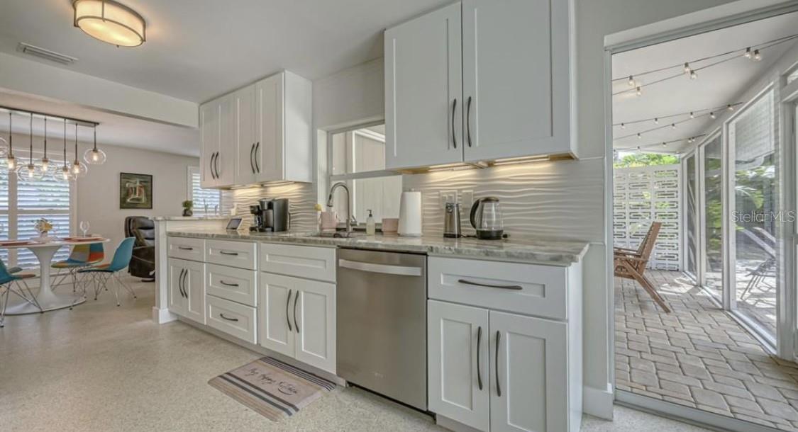 Image 16 of 38 For 2904 Homasassa Road