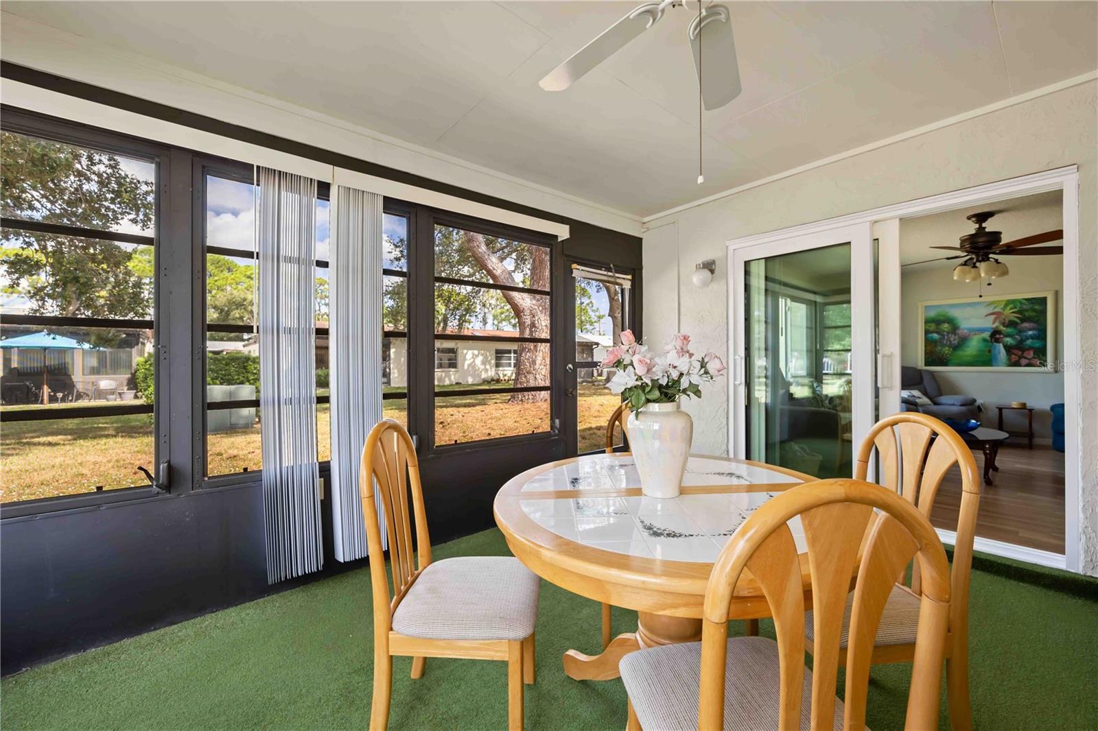 Image 28 of 51 For 3527 Silver Pine Court 82