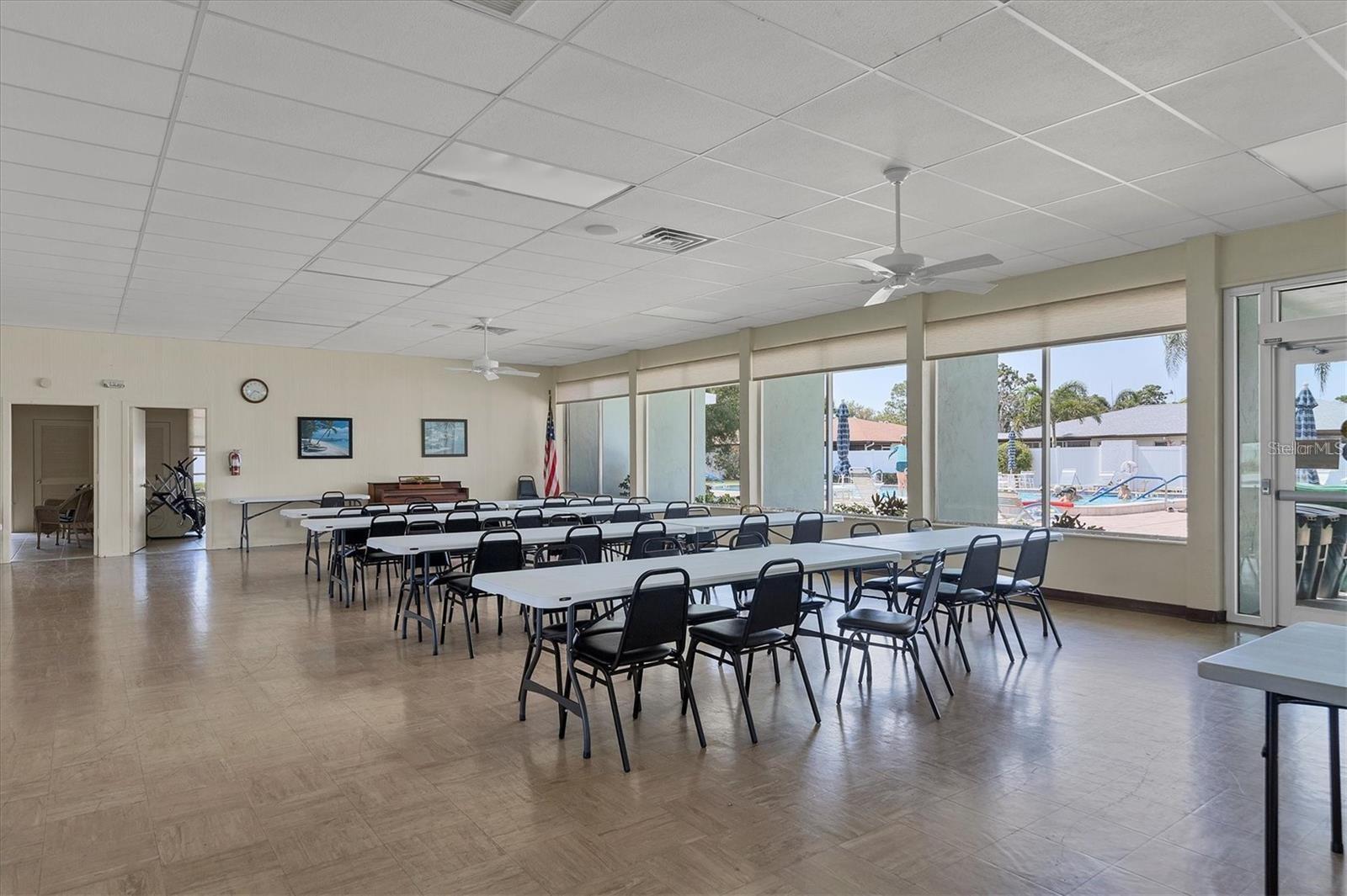 Image 49 of 51 For 3527 Silver Pine Court 82