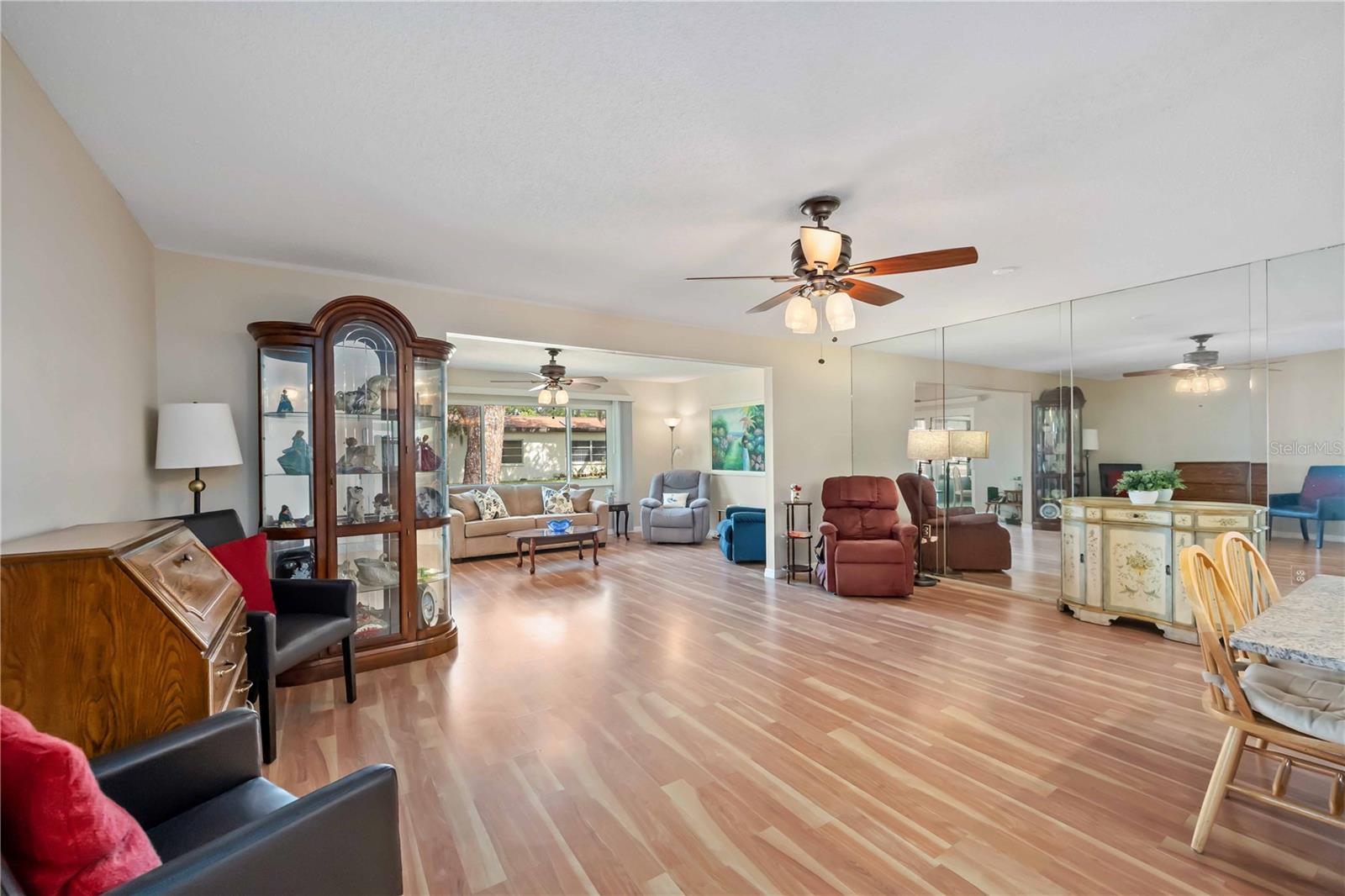 Image 8 of 51 For 3527 Silver Pine Court 82