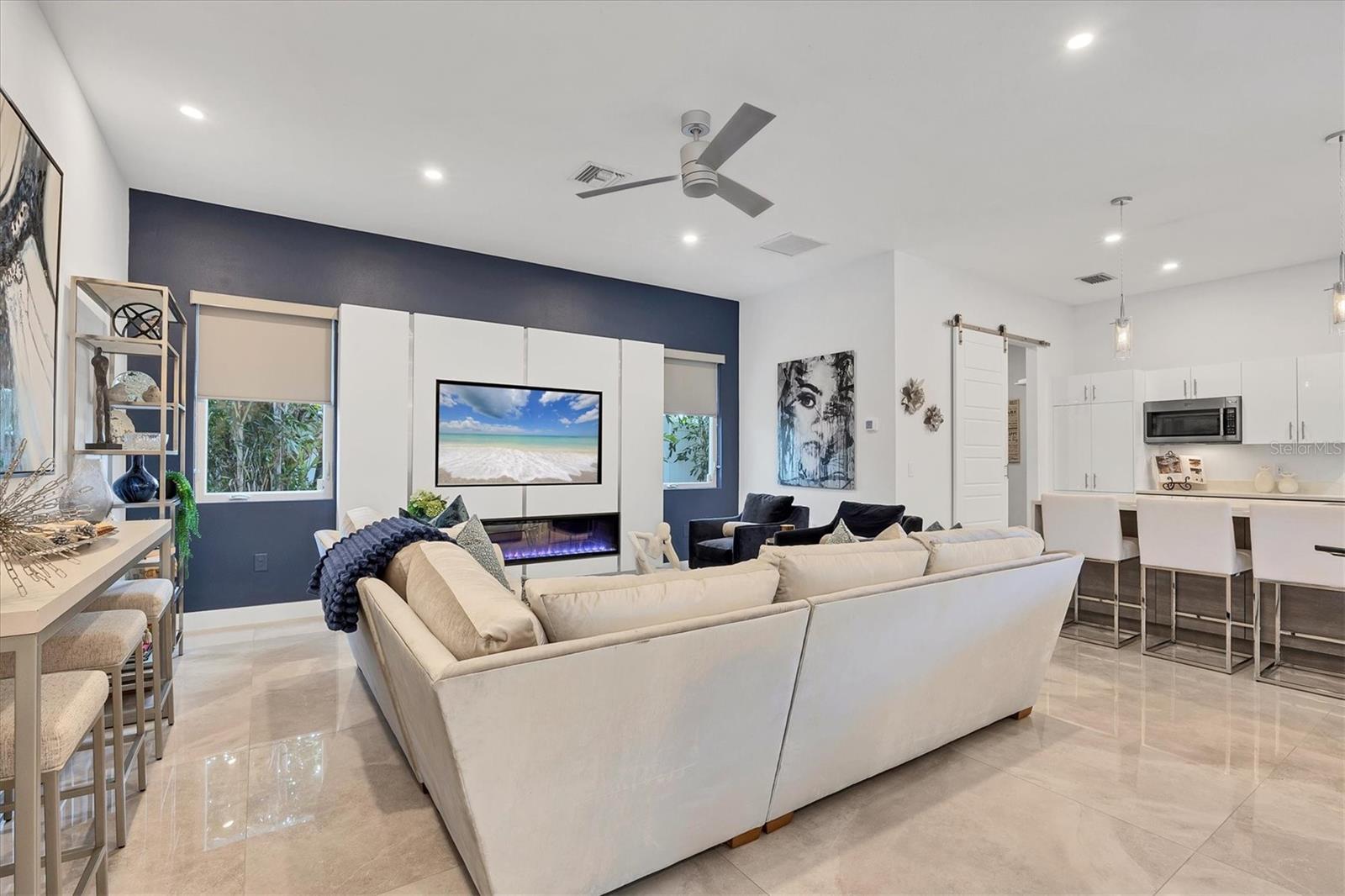 Image 16 of 79 For 2711 Blossom Drive