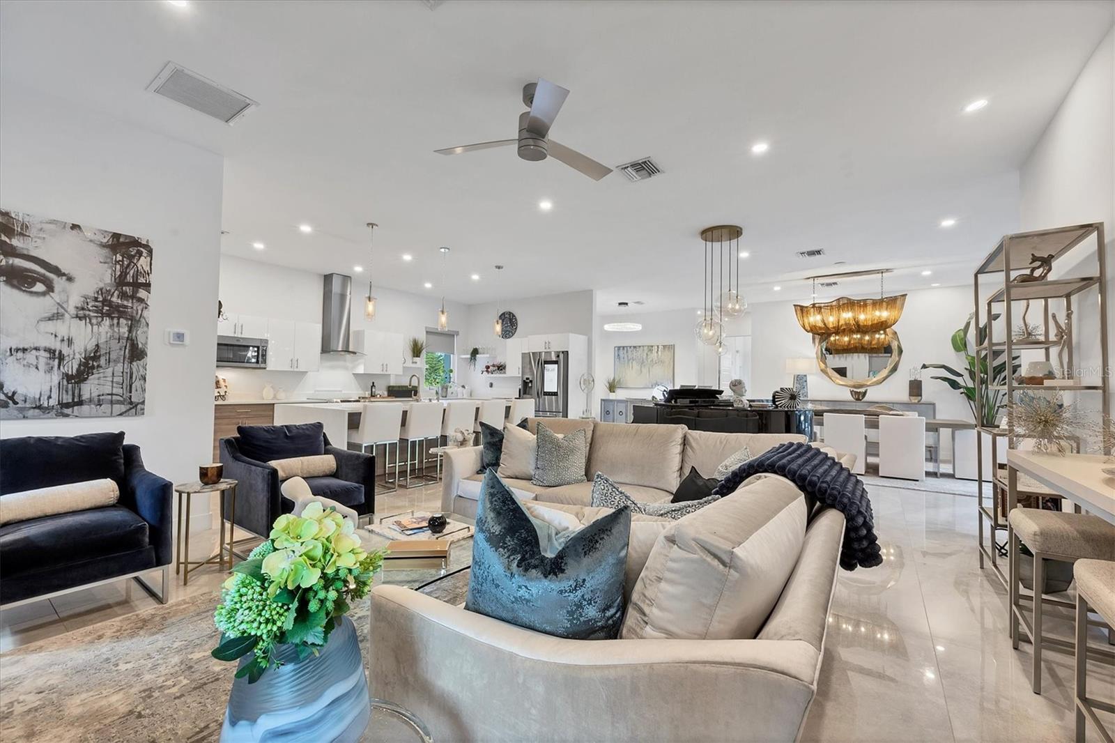 Image 18 of 79 For 2711 Blossom Drive