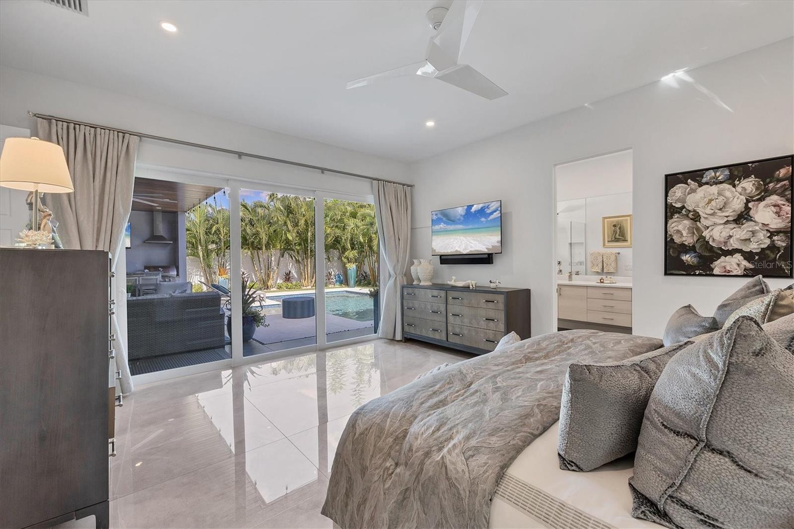 Image 22 of 79 For 2711 Blossom Drive