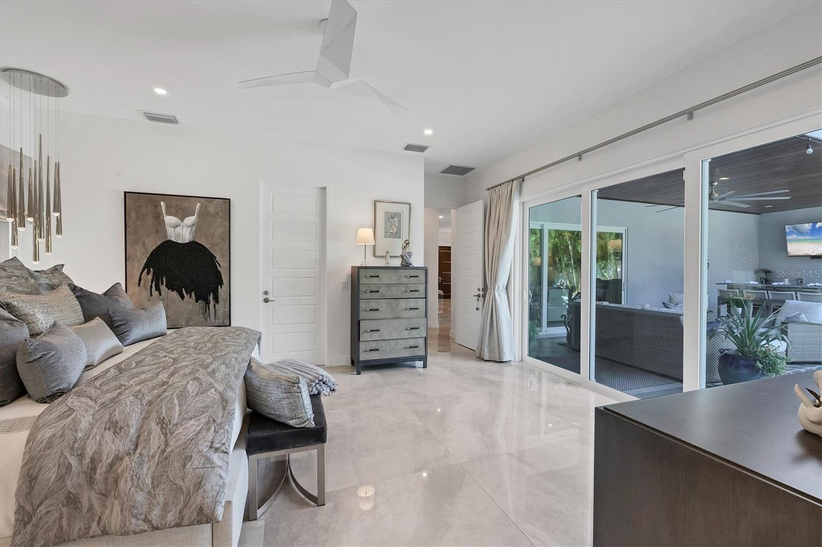 Image 23 of 79 For 2711 Blossom Drive