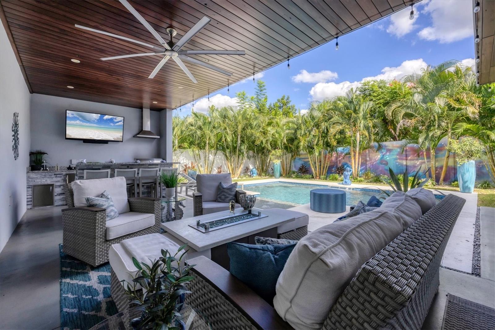 Image 31 of 79 For 2711 Blossom Drive