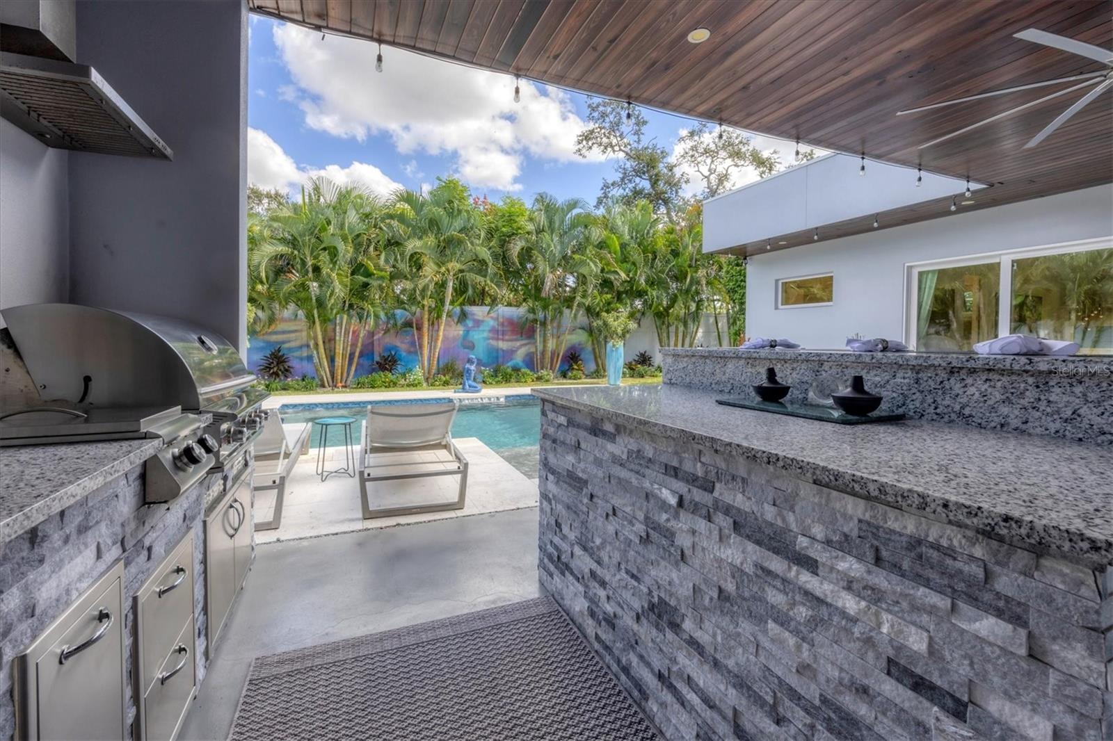 Image 33 of 79 For 2711 Blossom Drive