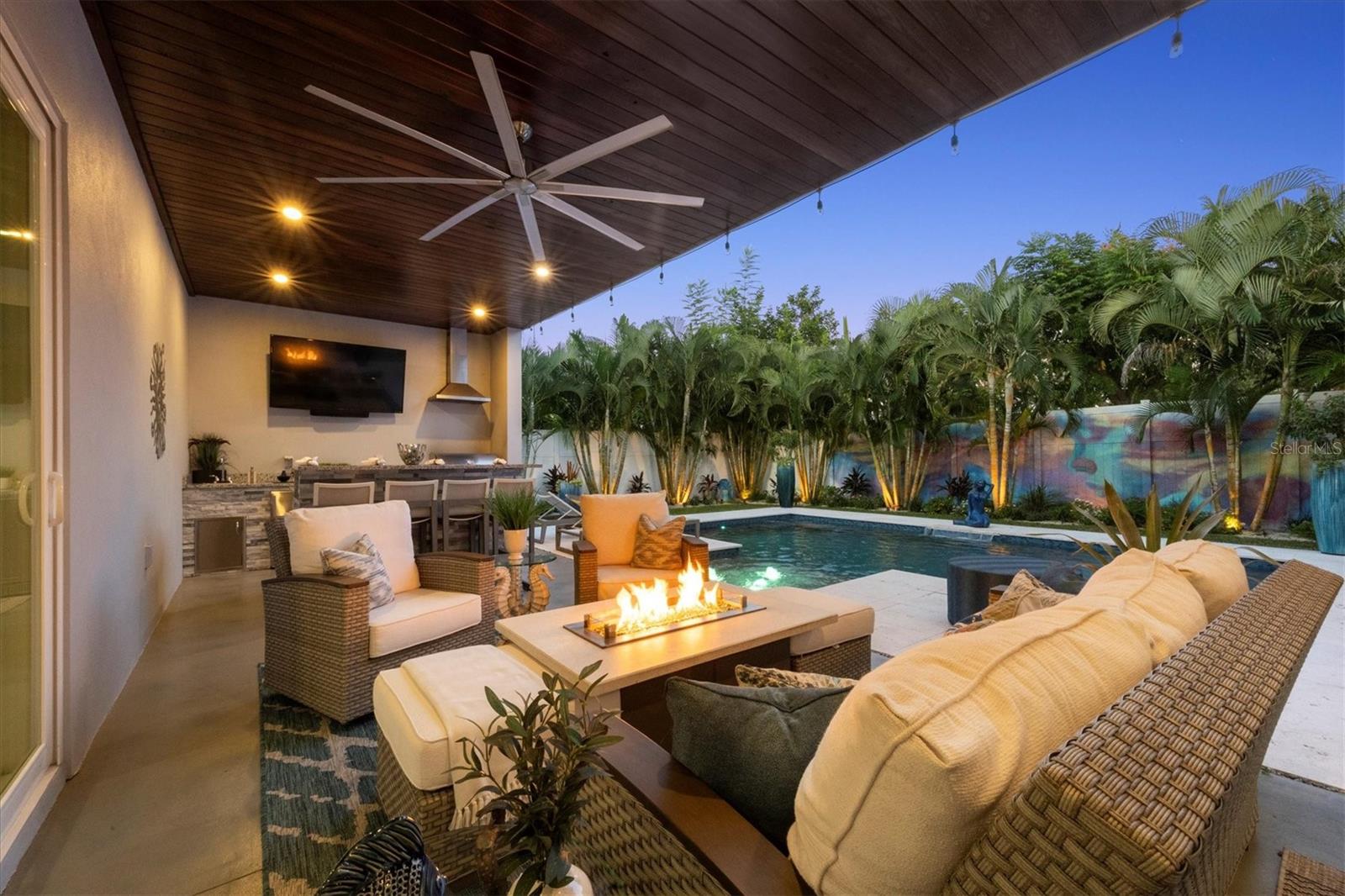 Image 35 of 79 For 2711 Blossom Drive