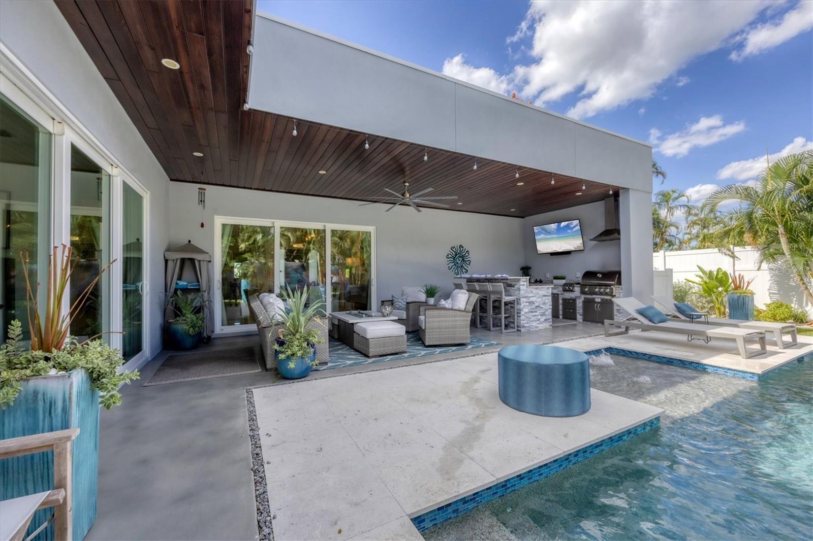 Image 44 of 79 For 2711 Blossom Drive