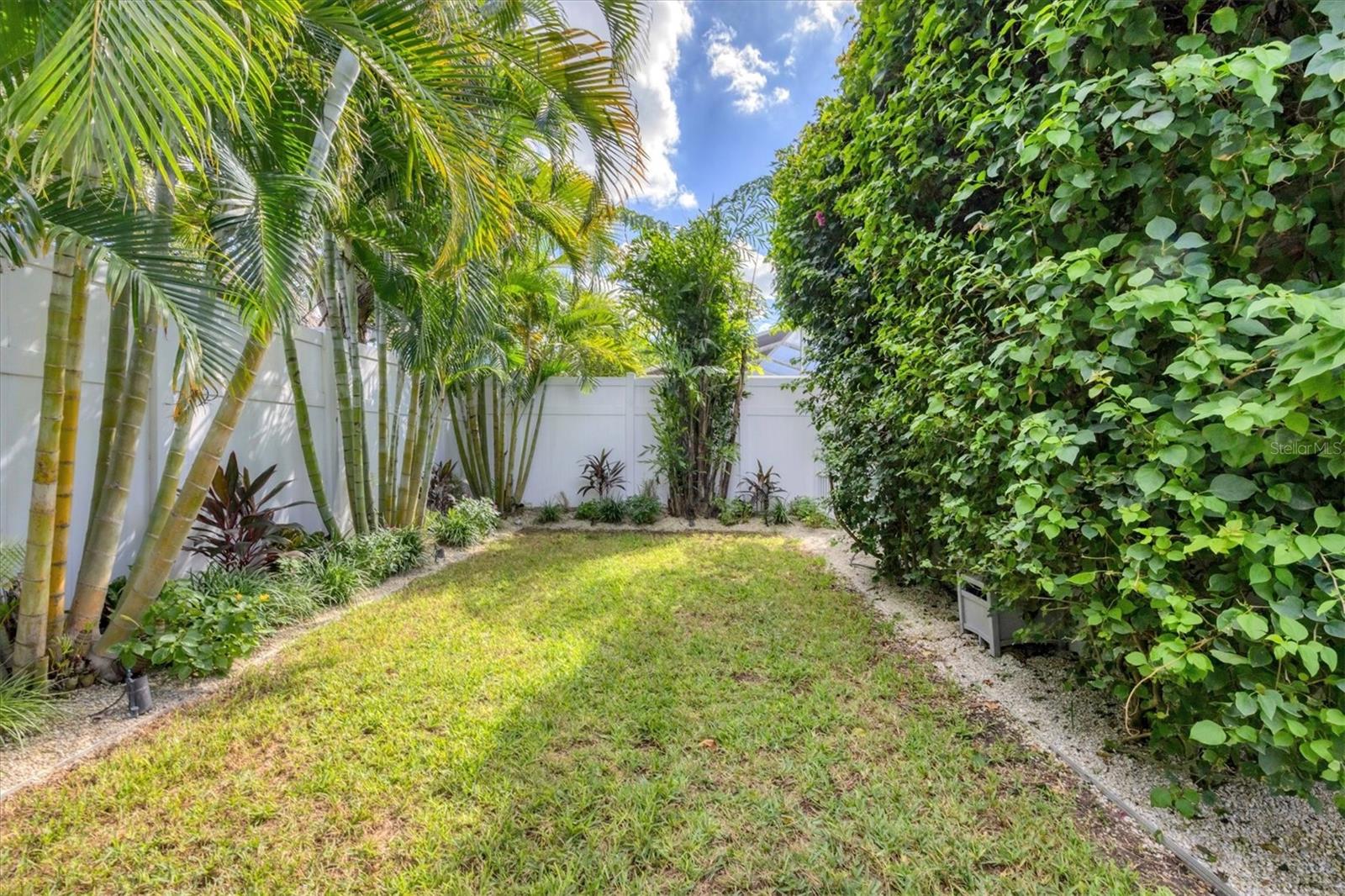 Image 47 of 79 For 2711 Blossom Drive