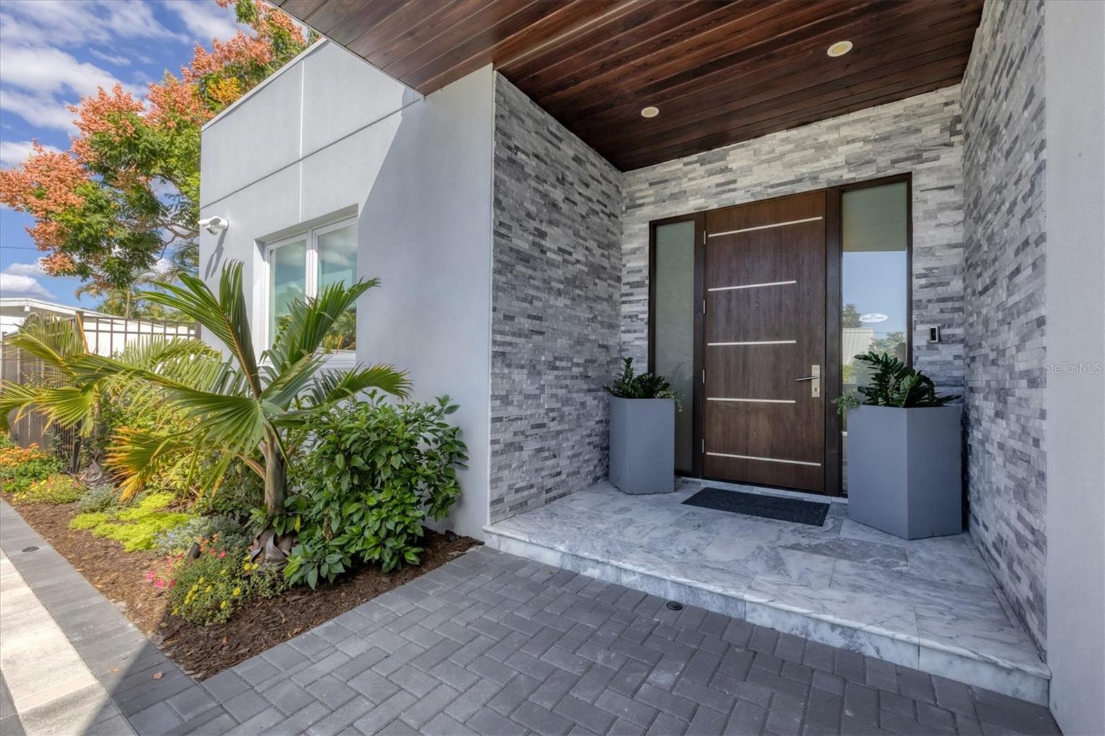 Image 5 of 79 For 2711 Blossom Drive