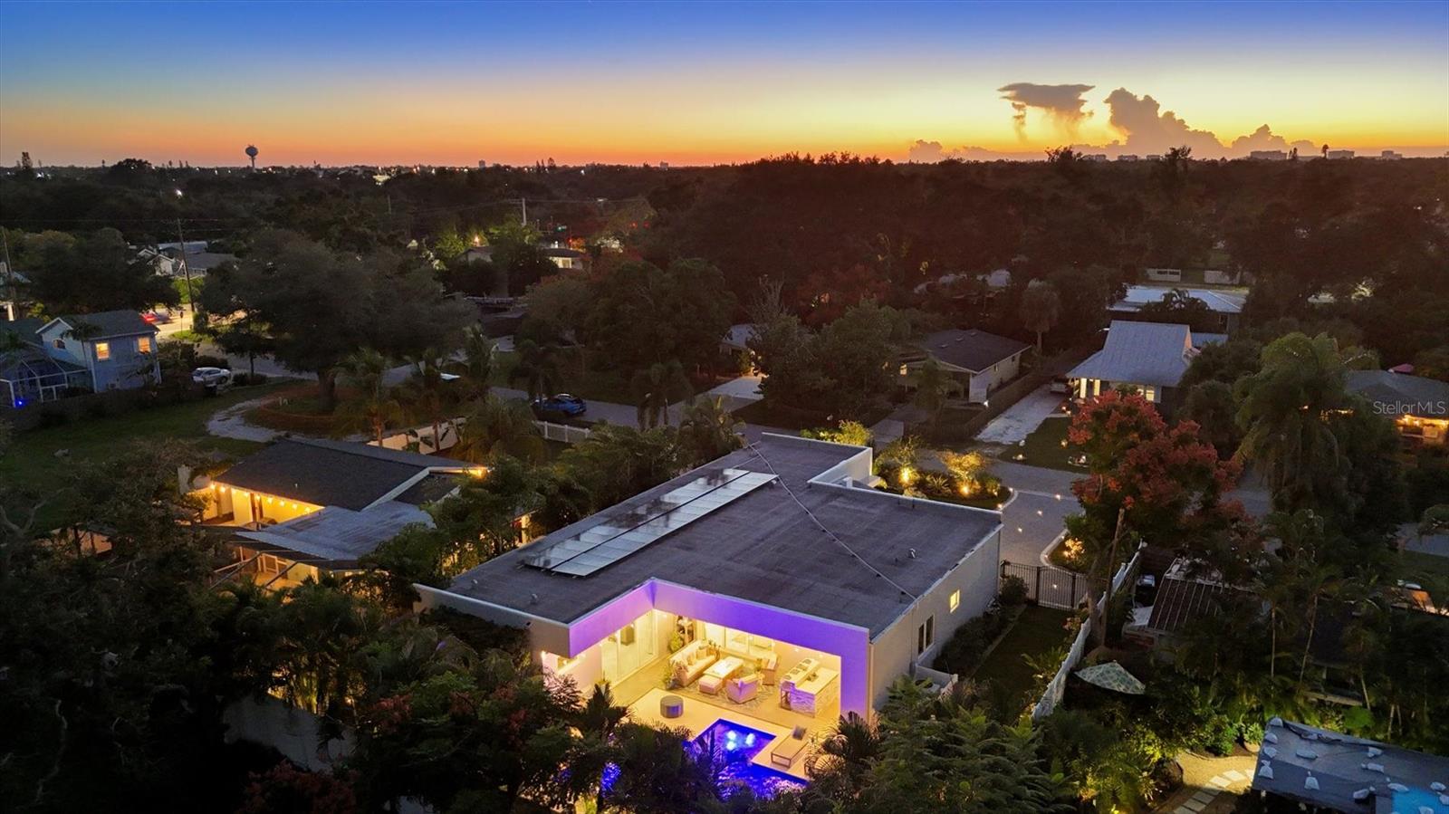 Image 52 of 79 For 2711 Blossom Drive