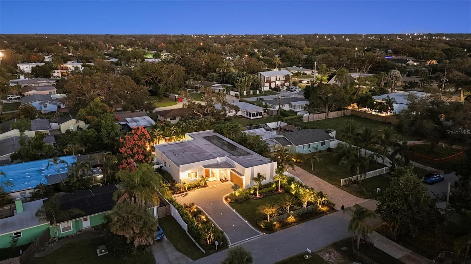 Image 53 of 79 For 2711 Blossom Drive