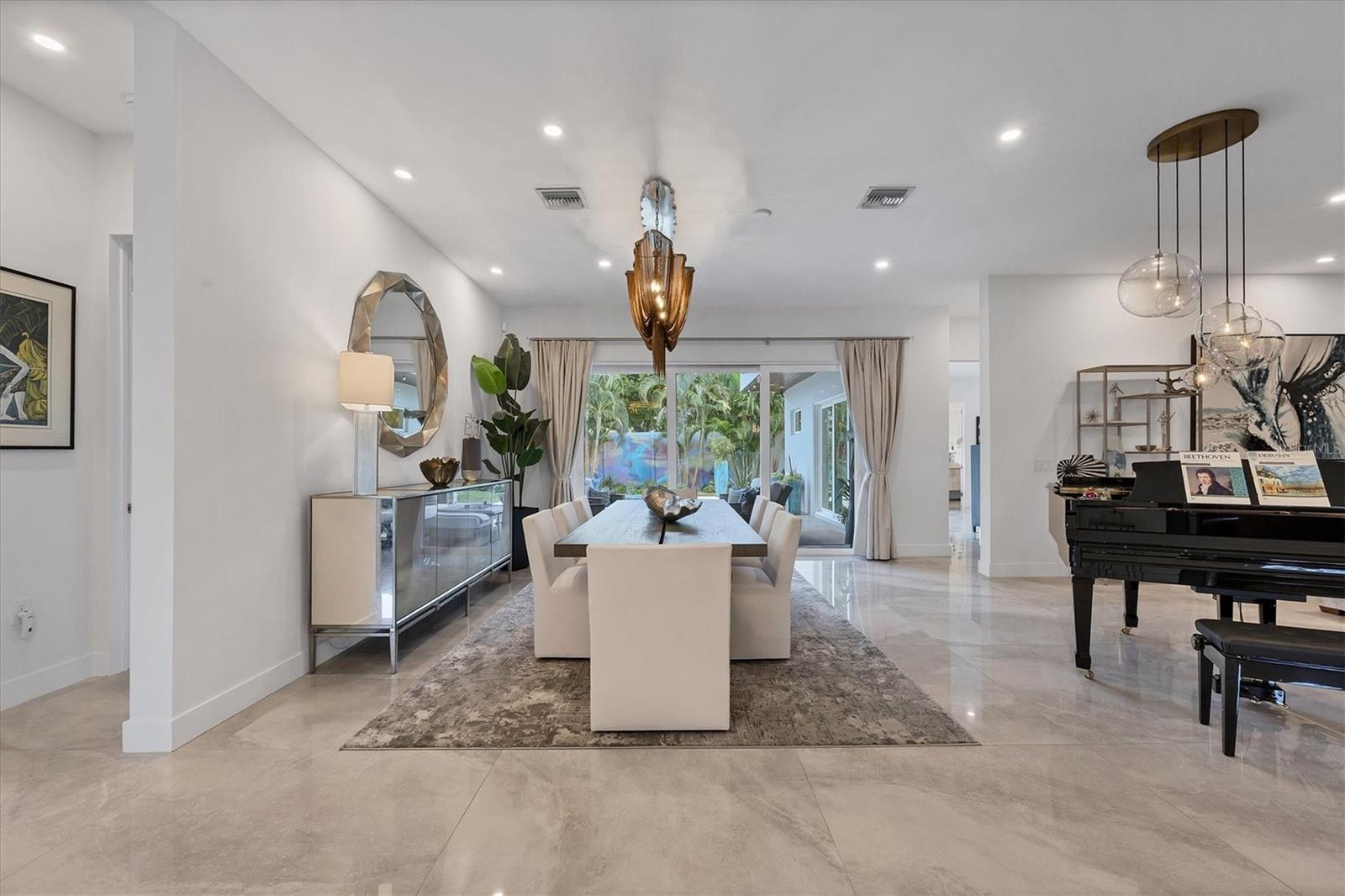 Image 7 of 79 For 2711 Blossom Drive