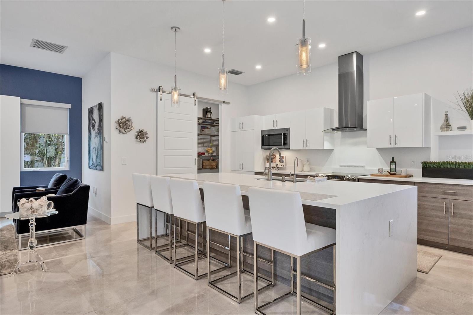 Image 9 of 79 For 2711 Blossom Drive