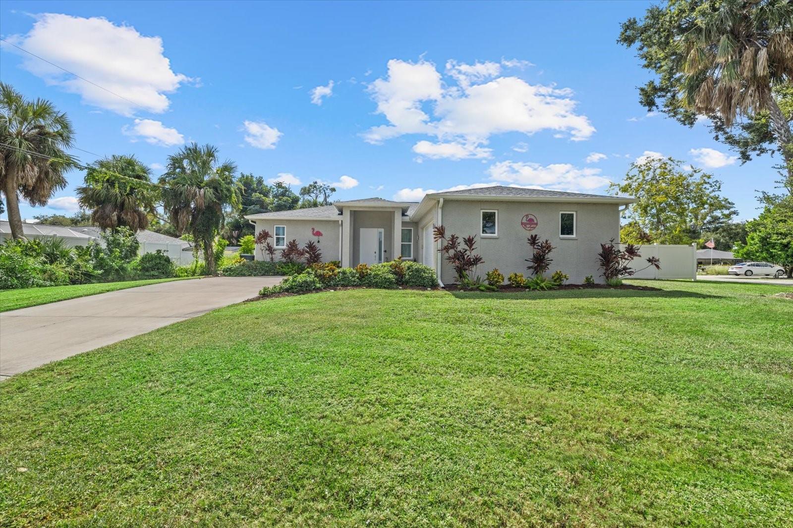 Image 2 of 32 For 279 Avalon Road