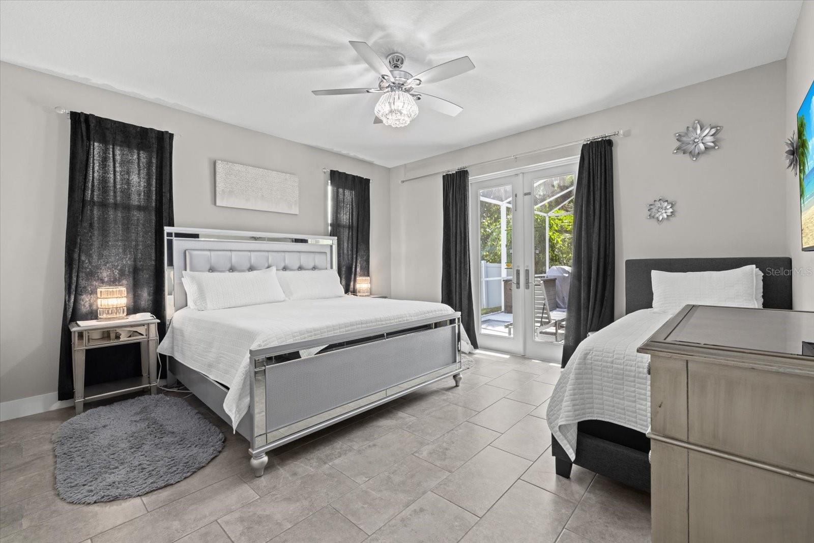 Image 22 of 32 For 279 Avalon Road