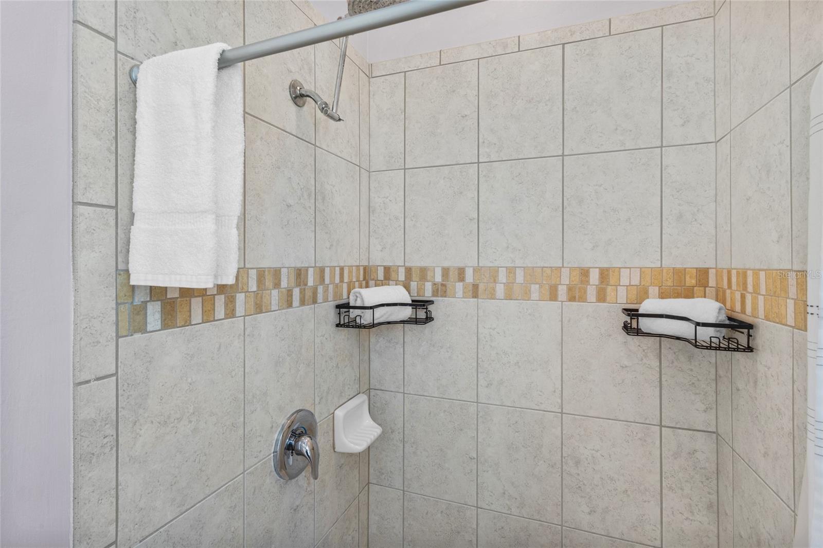 Image 20 of 42 For 13596 Abercrombie Drive