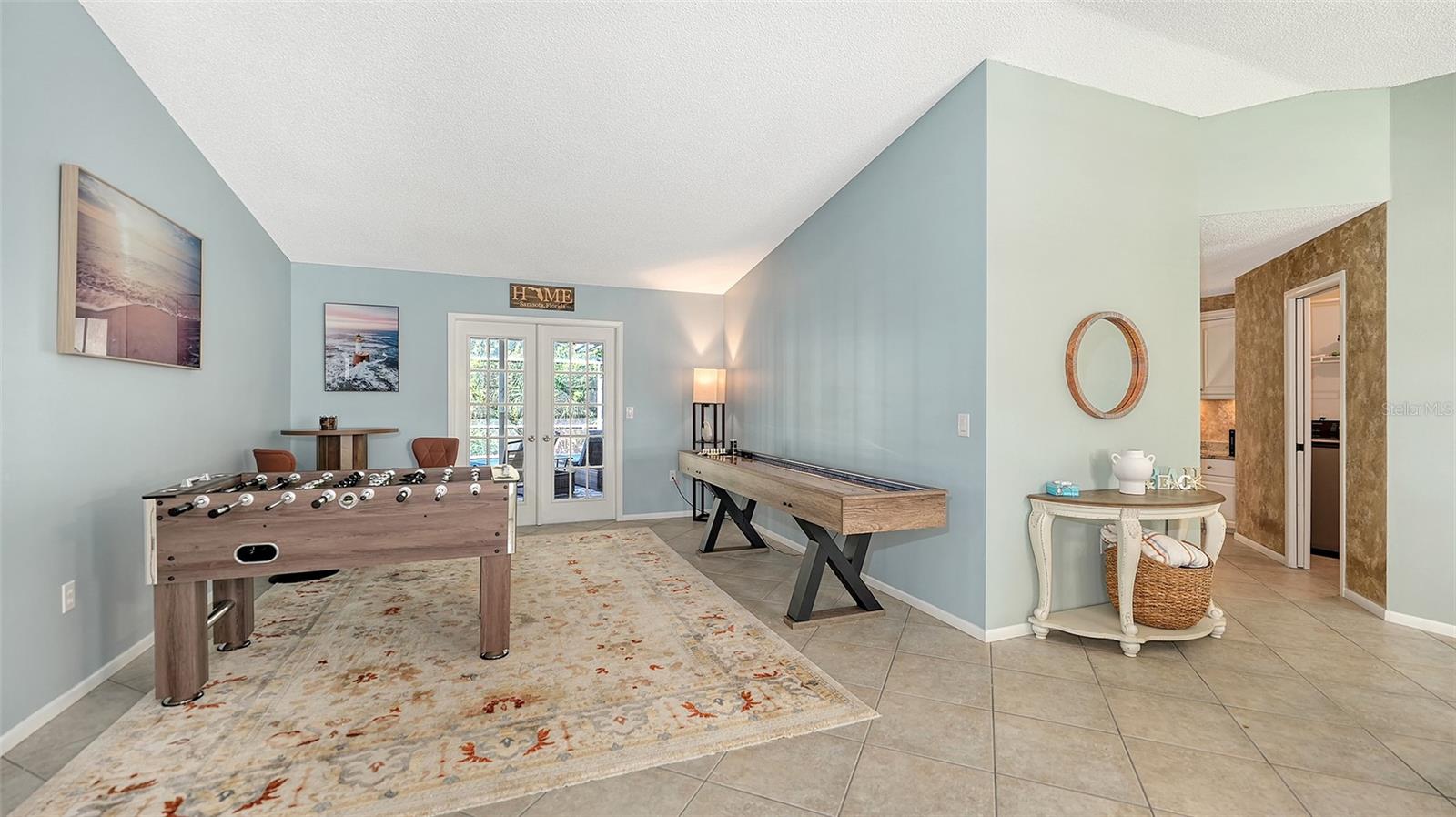 Image 13 of 68 For 2246 Cork Oak Street W
