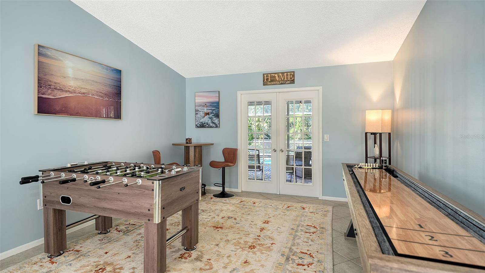 Image 14 of 68 For 2246 Cork Oak Street W