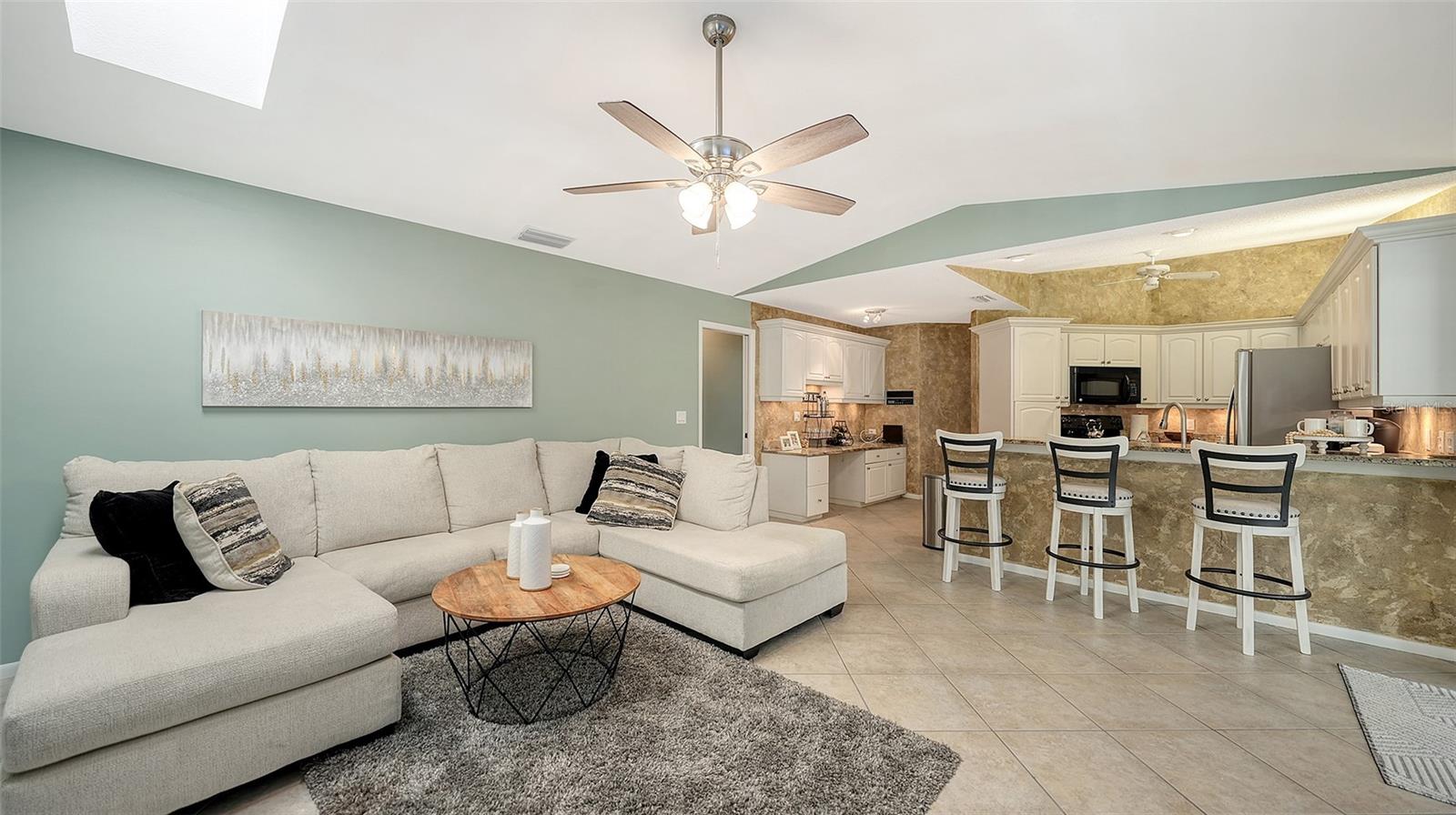 Image 17 of 68 For 2246 Cork Oak Street W
