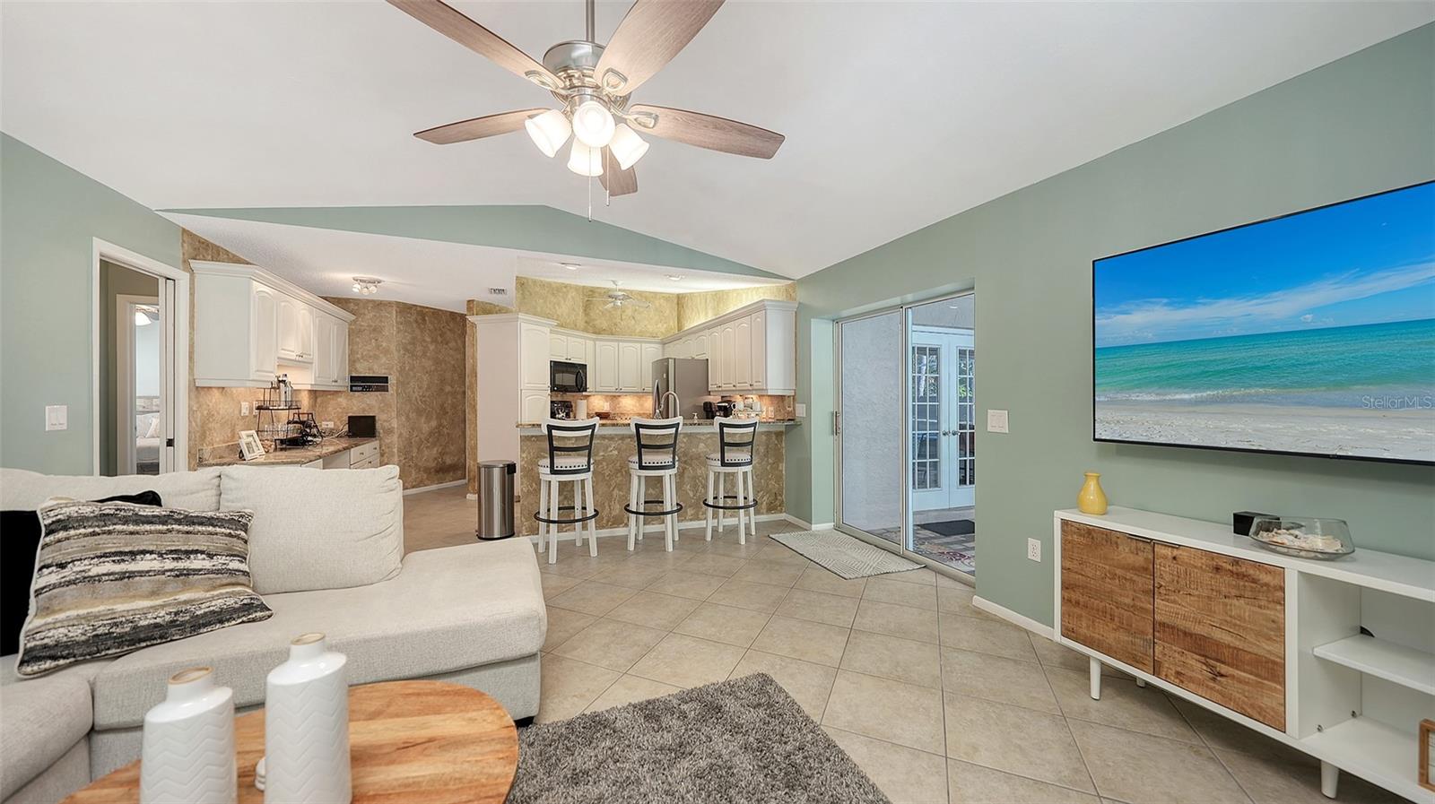Image 18 of 68 For 2246 Cork Oak Street W