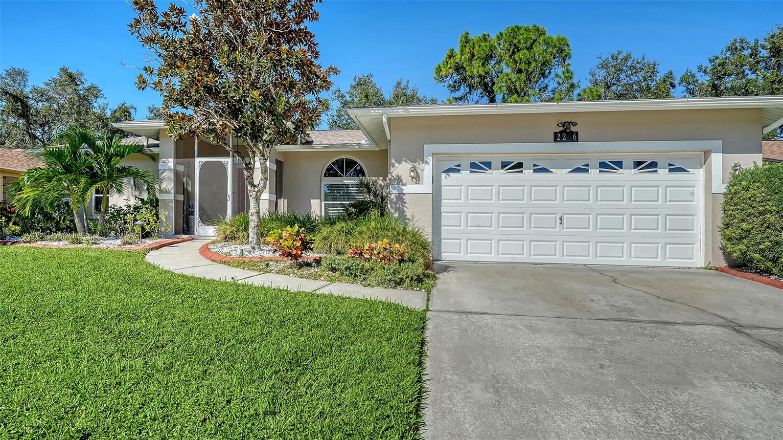 Image 2 of 68 For 2246 Cork Oak Street W