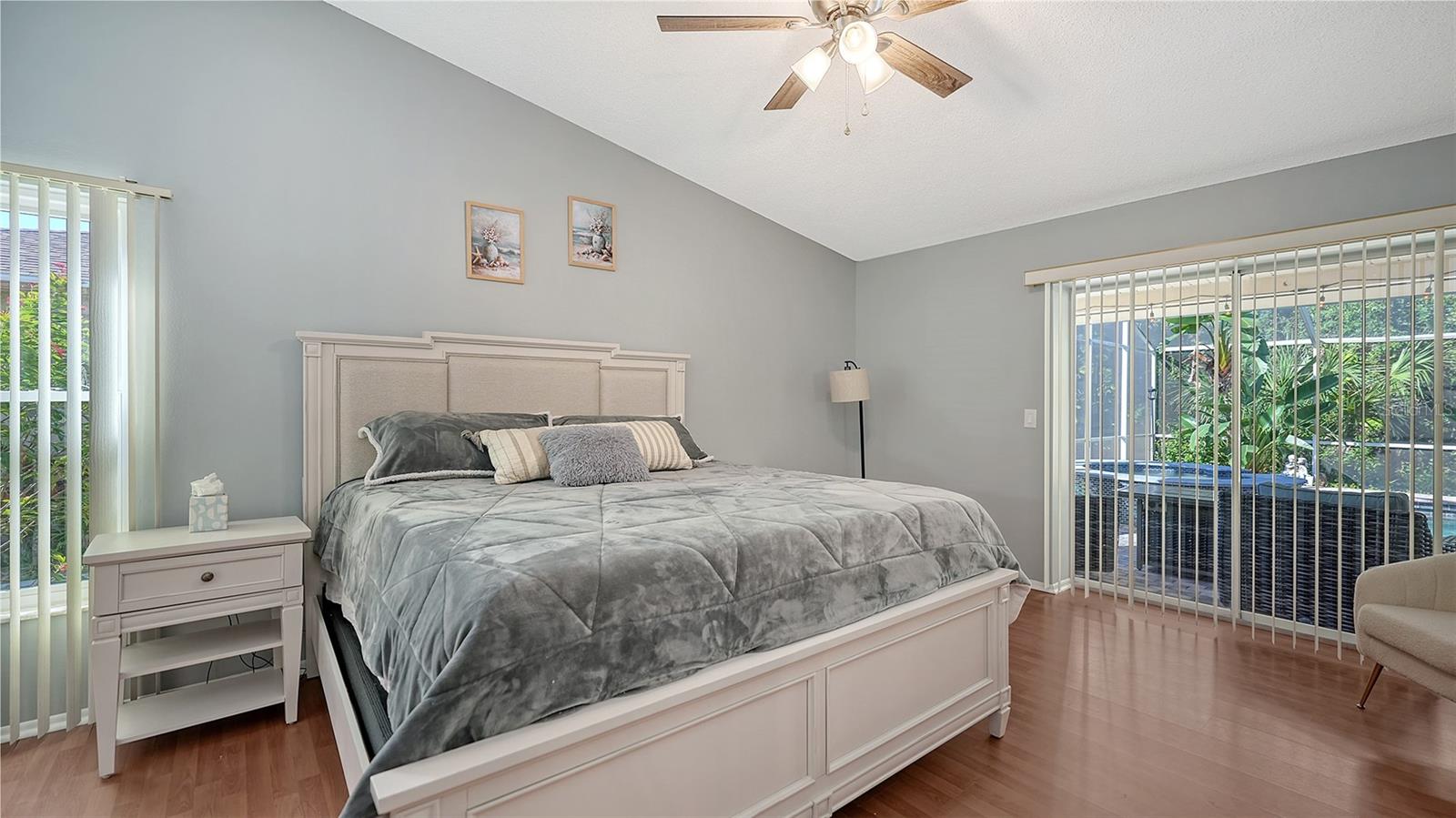 Image 25 of 68 For 2246 Cork Oak Street W