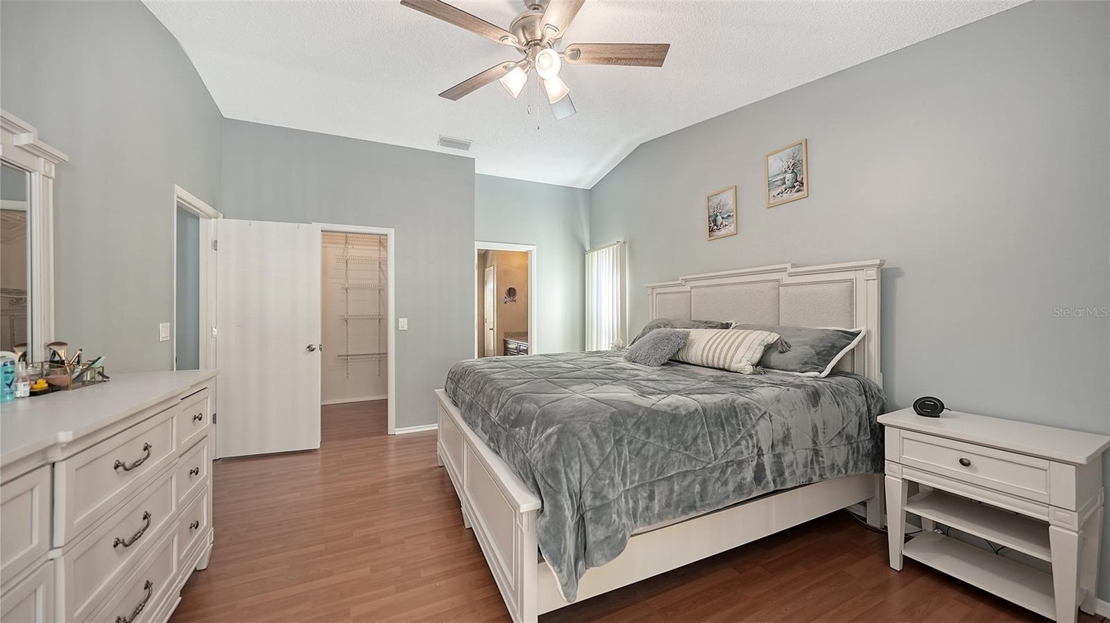 Image 26 of 68 For 2246 Cork Oak Street W