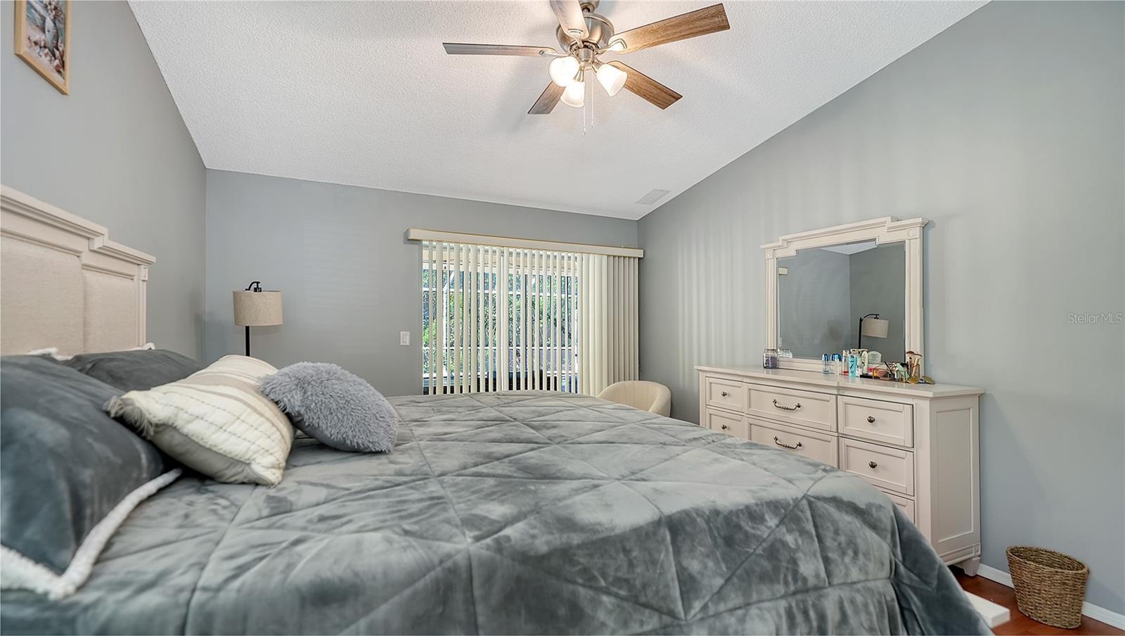 Image 28 of 68 For 2246 Cork Oak Street W